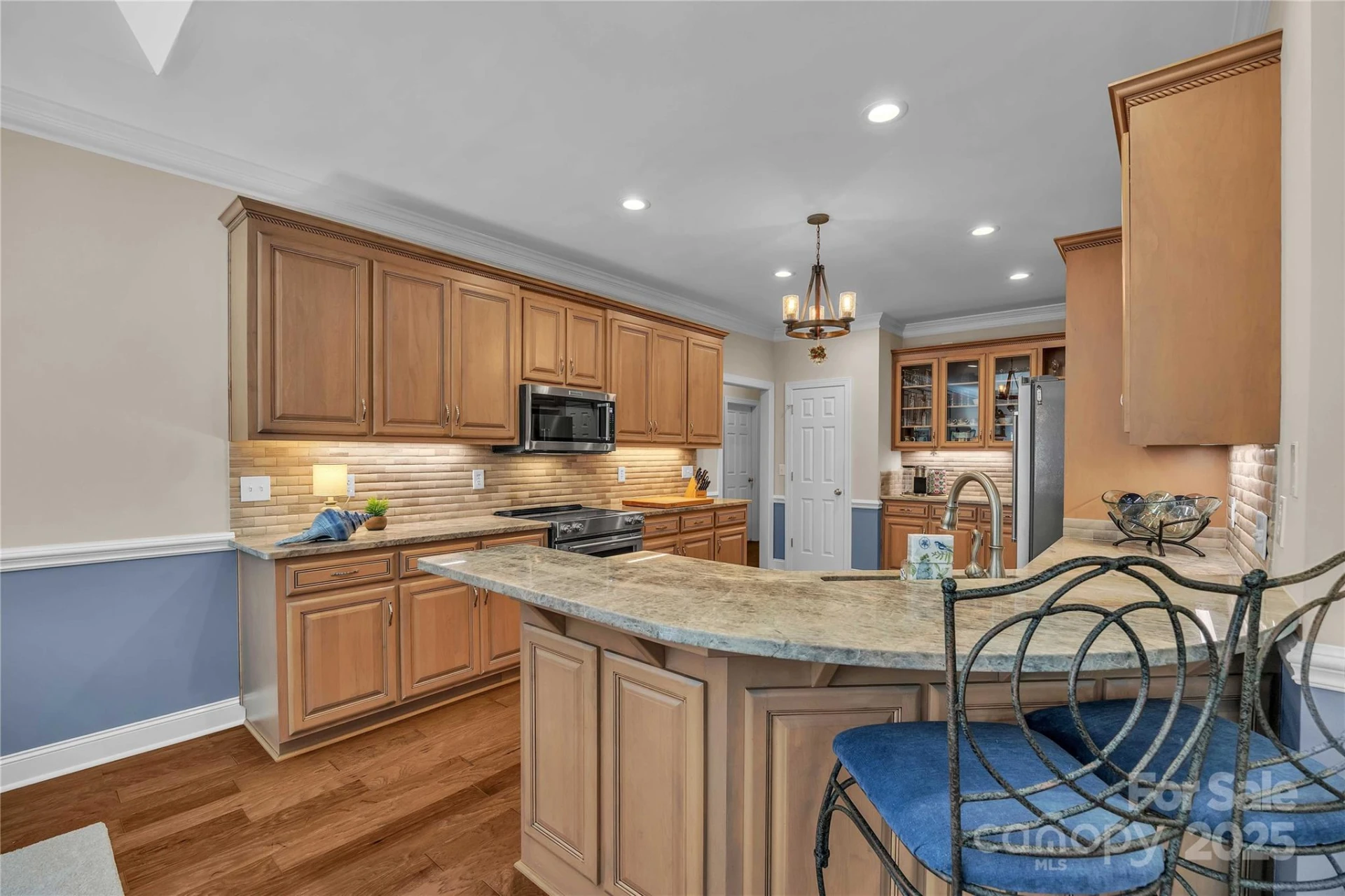 322 Glenview Drive - Photo 11