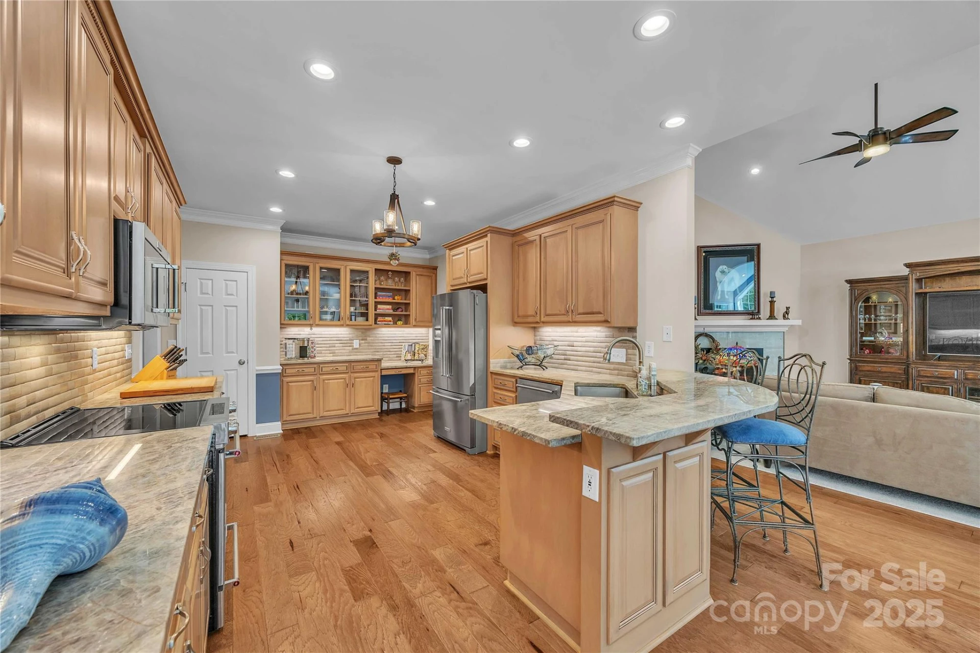 322 Glenview Drive - Photo 12