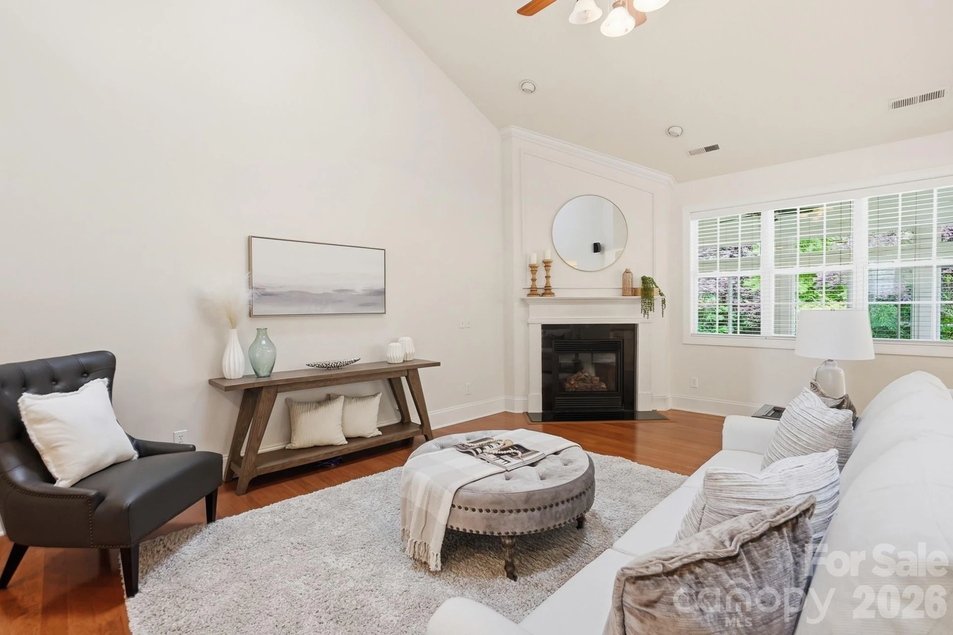 10906 Round Rock Road - Photo 7