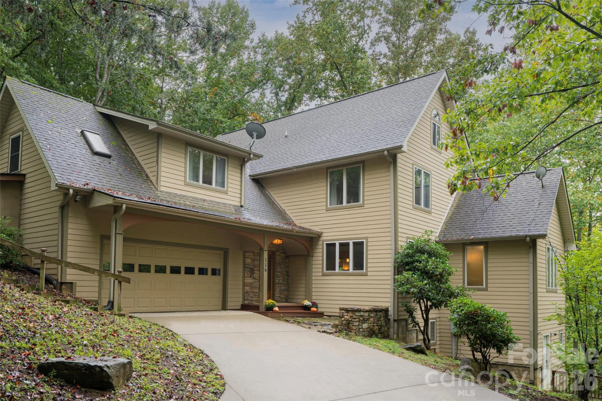 116 Hawk Ridge