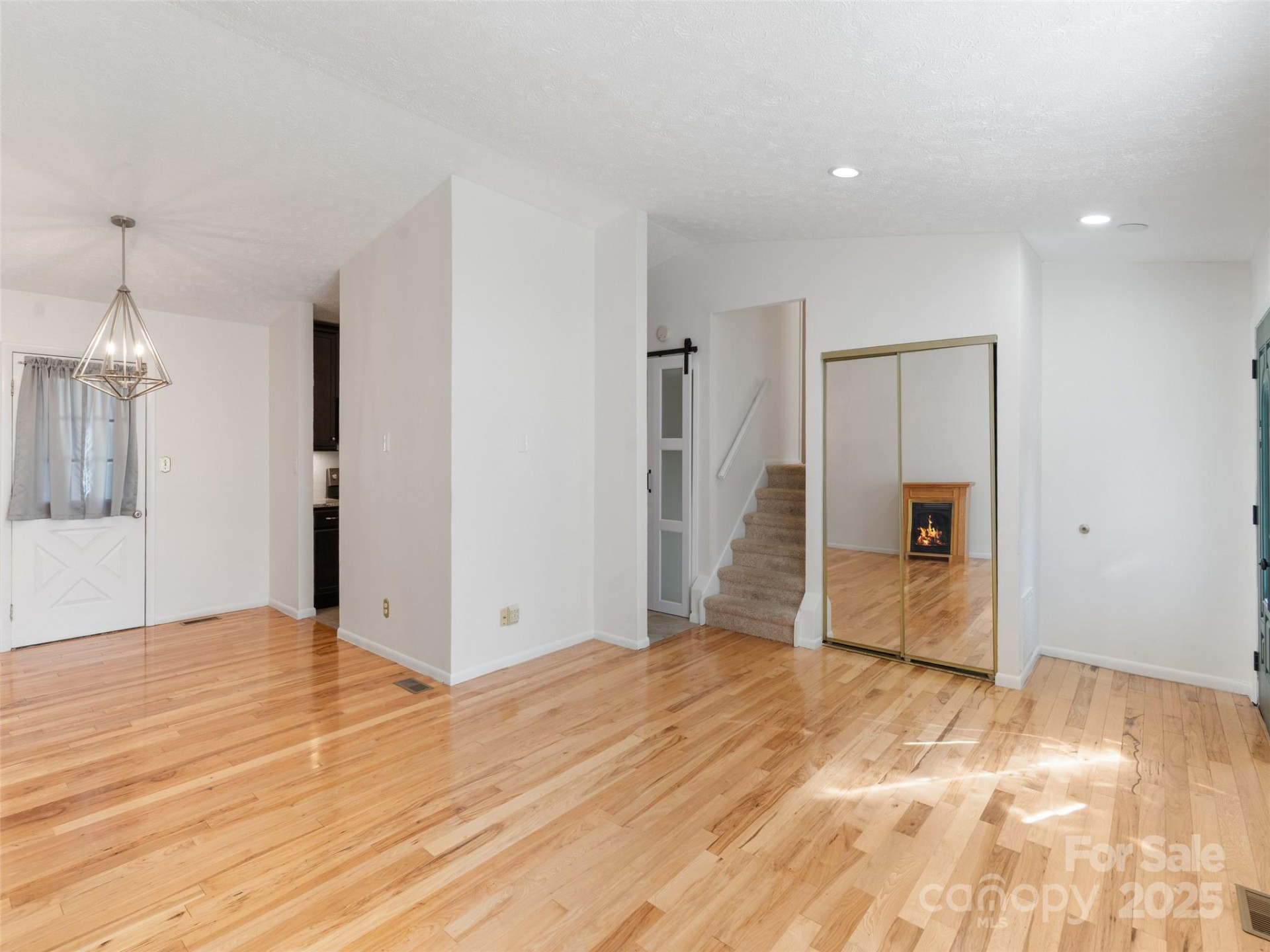 227 Bradshaw Avenue - Photo 7