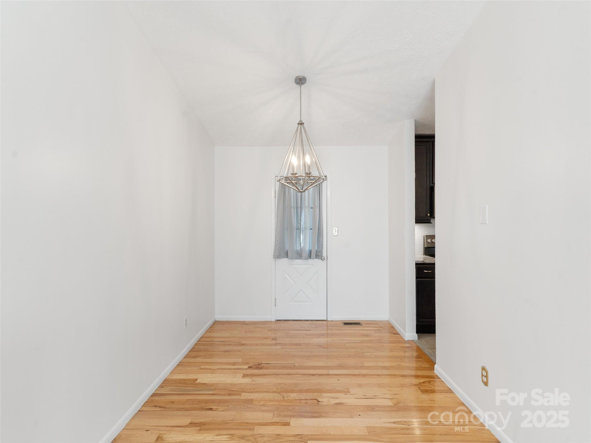 227 Bradshaw Avenue - Photo 8