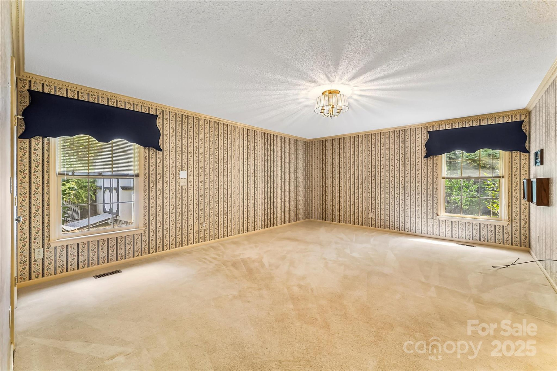 200 Woodland Drive - Photo 21