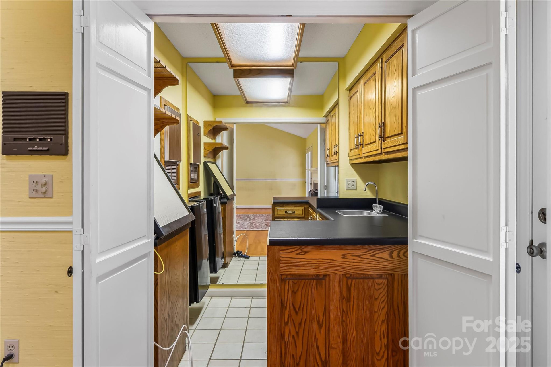 200 Woodland Drive - Photo 7