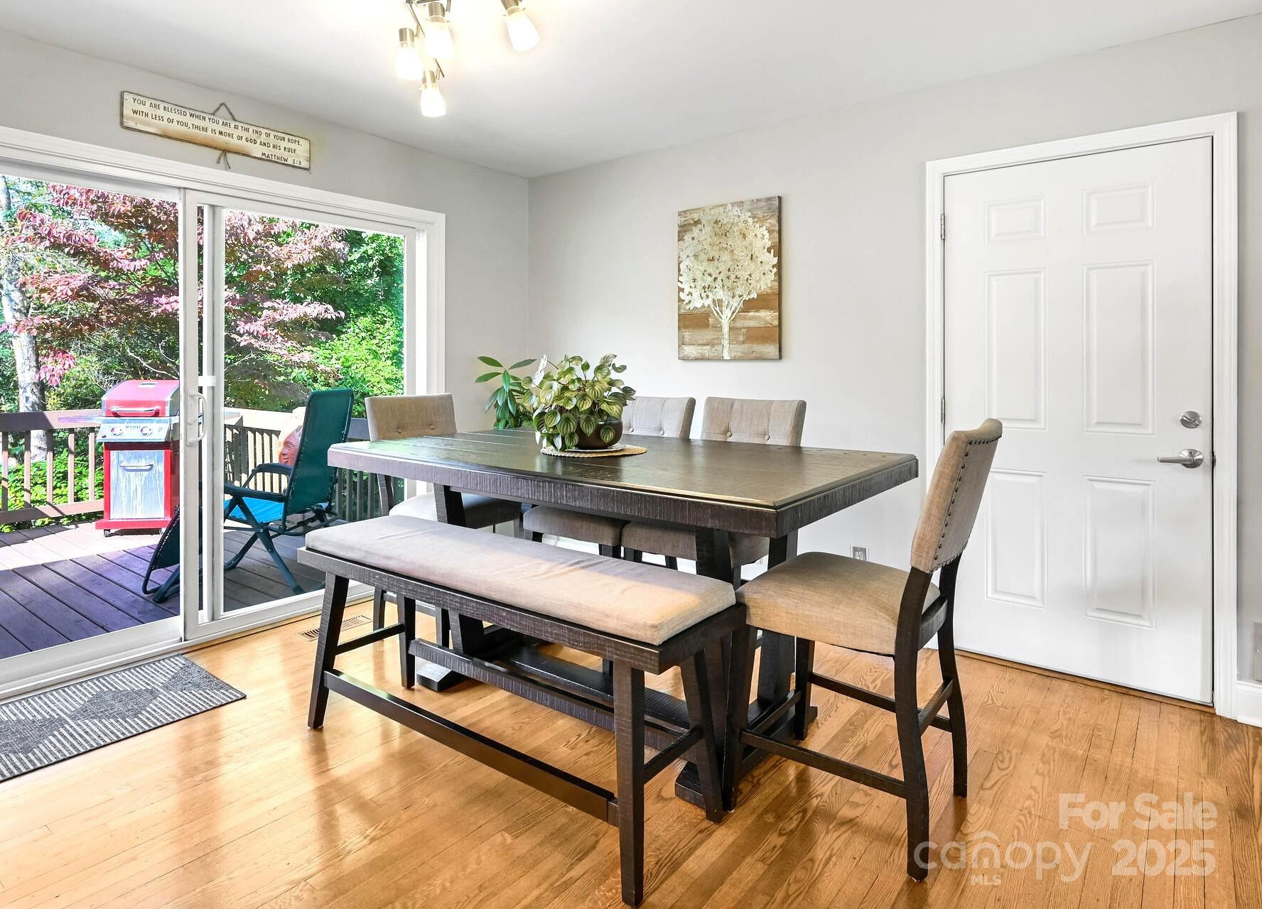 402 Balsam Road - Photo 4