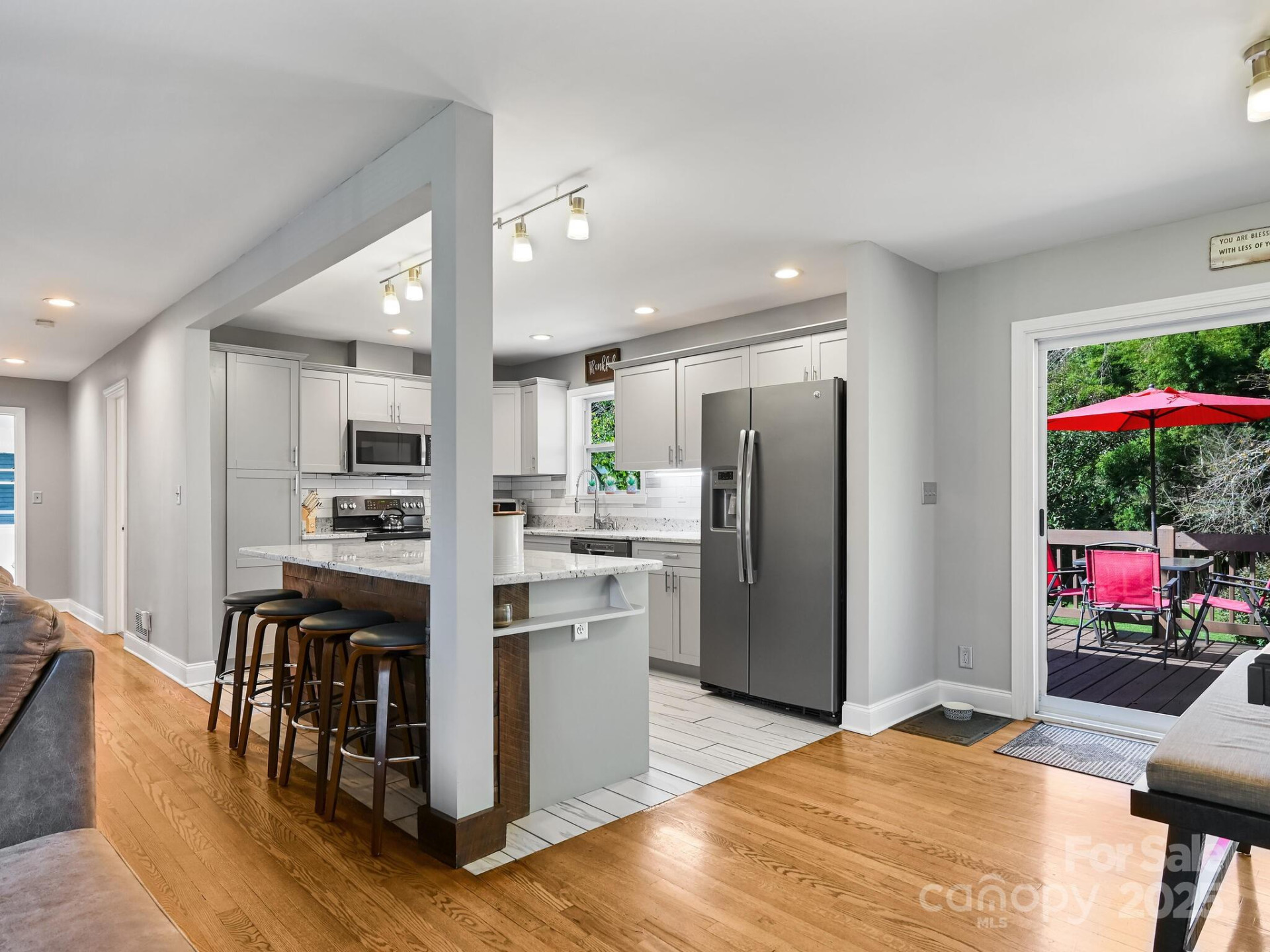 402 Balsam Road - Photo 6