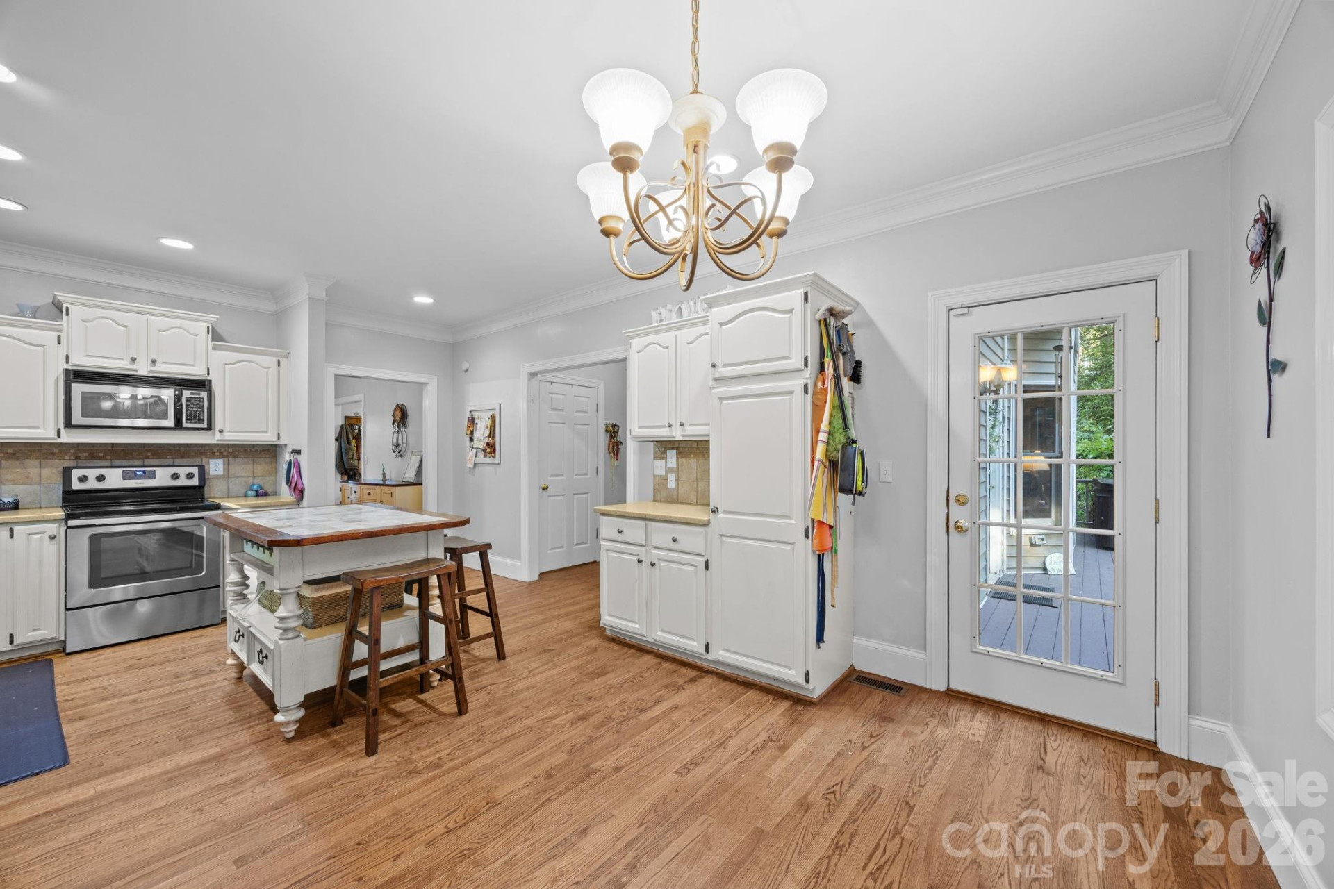 5 Silverstone Drive - Photo 12