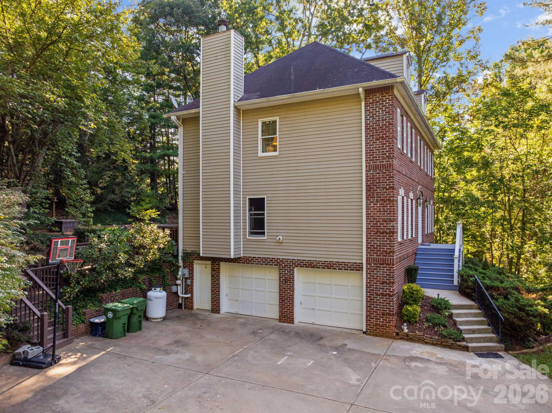 5 Silverstone Drive - Photo 33