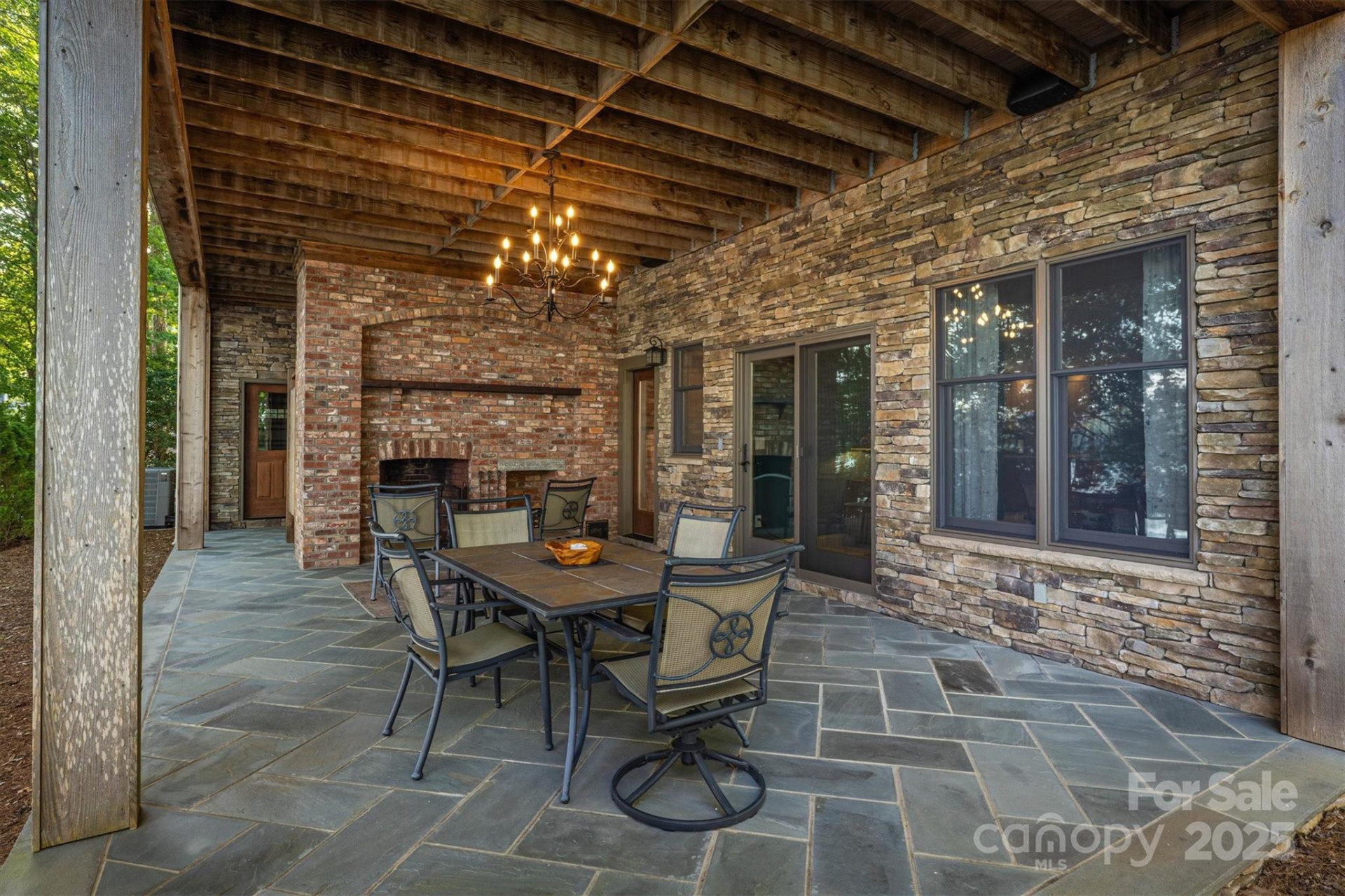 1831 Sandy Cove Drive - Photo 3