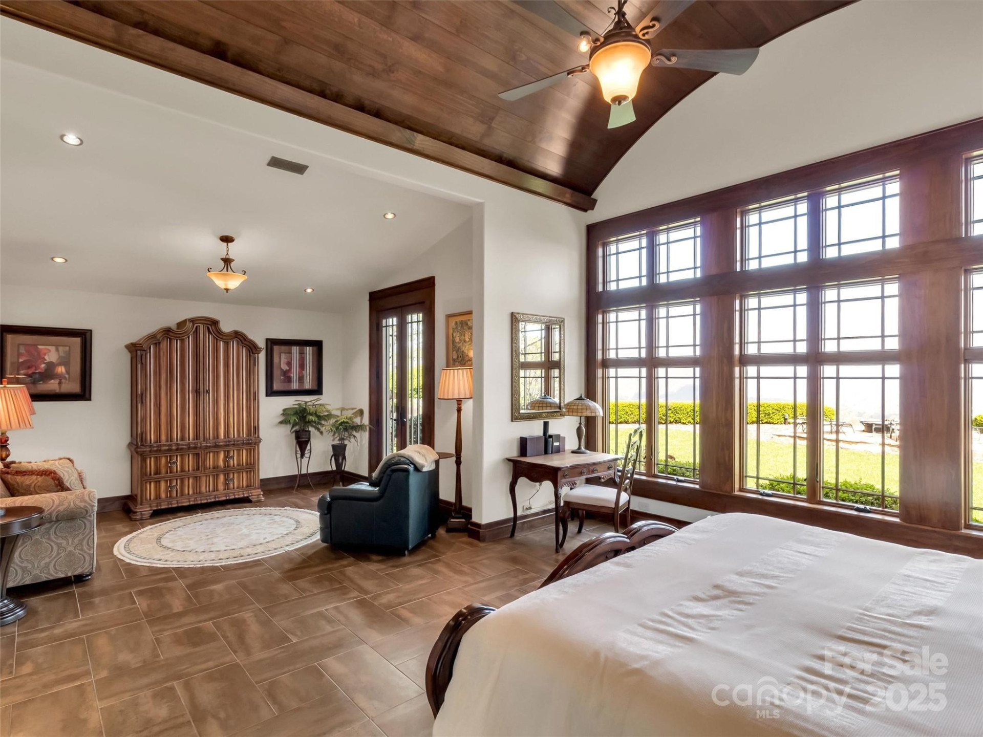 93 Lombard Street - Photo 20