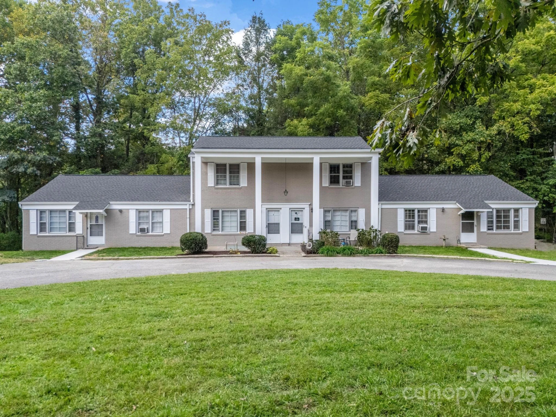 2715 Greenville Highway