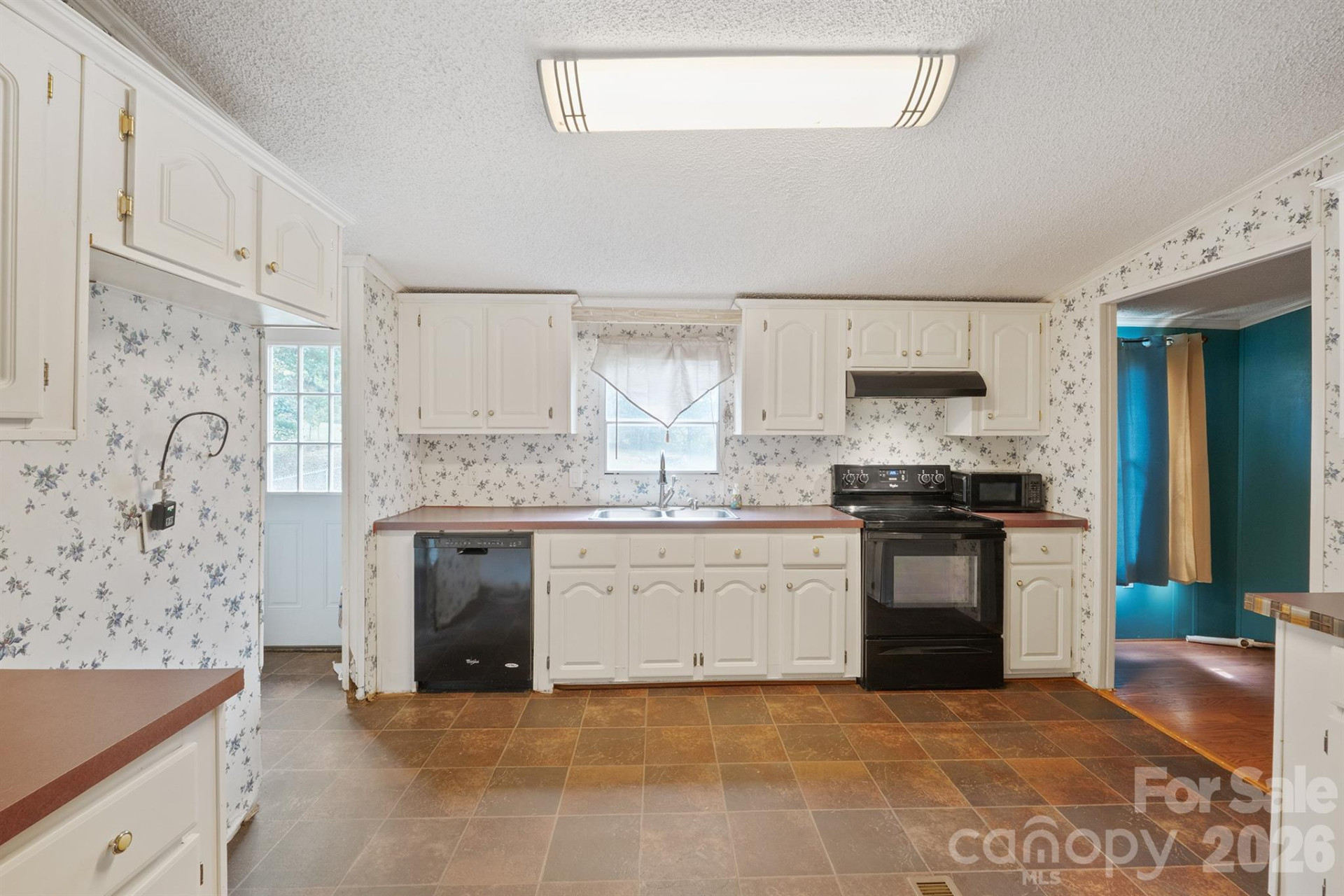 6776 Cobbs Place - Photo 16
