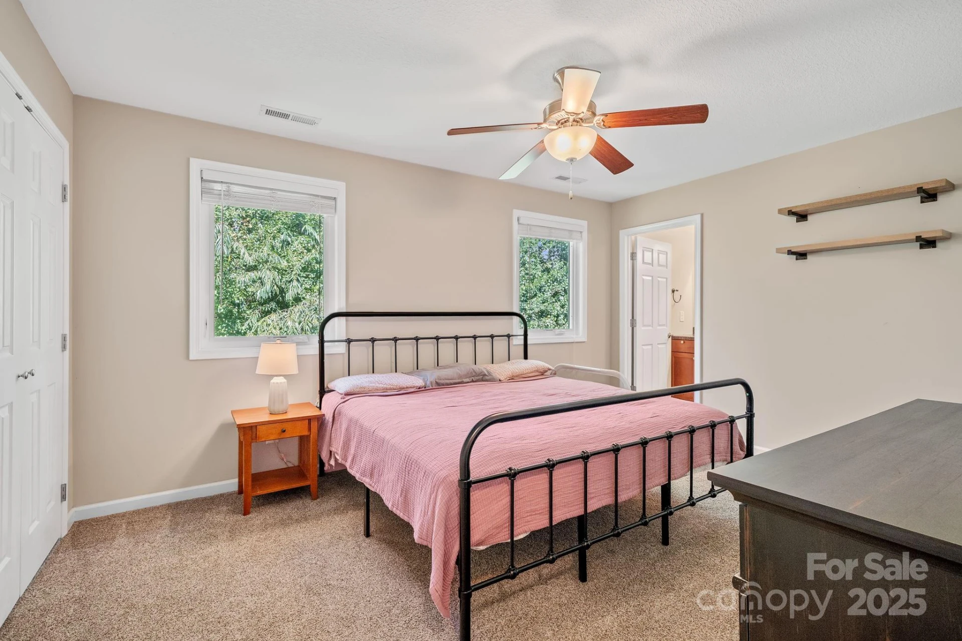 33 English Ivy Road - Photo 16