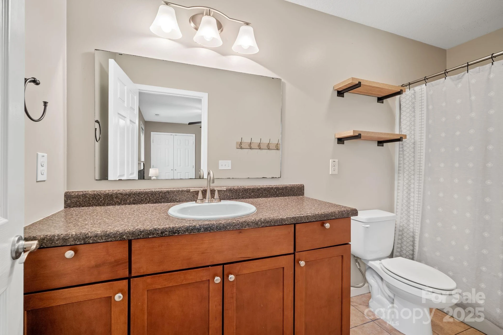 33 English Ivy Road - Photo 18