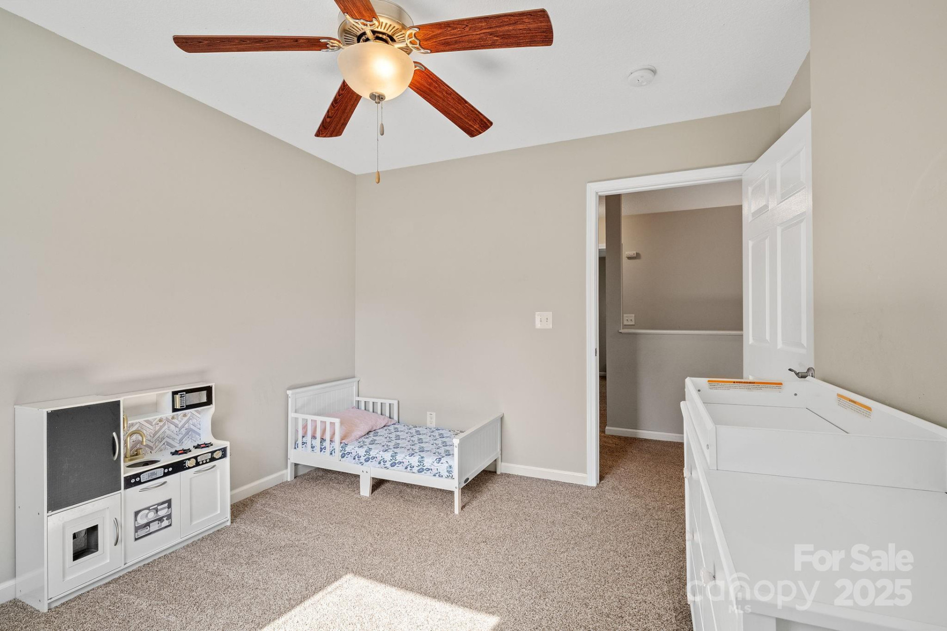 33 English Ivy Road - Photo 19