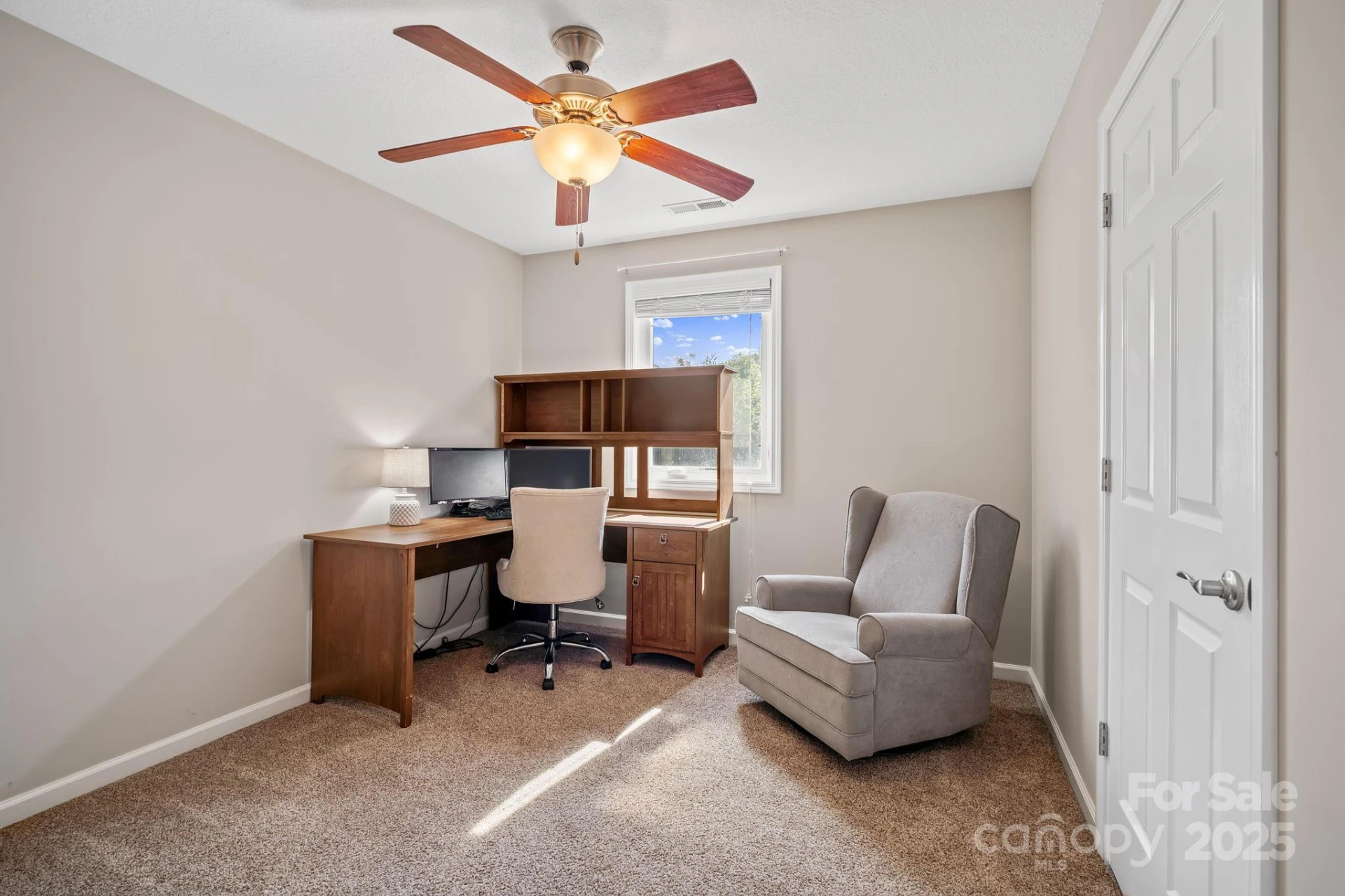 33 English Ivy Road - Photo 22