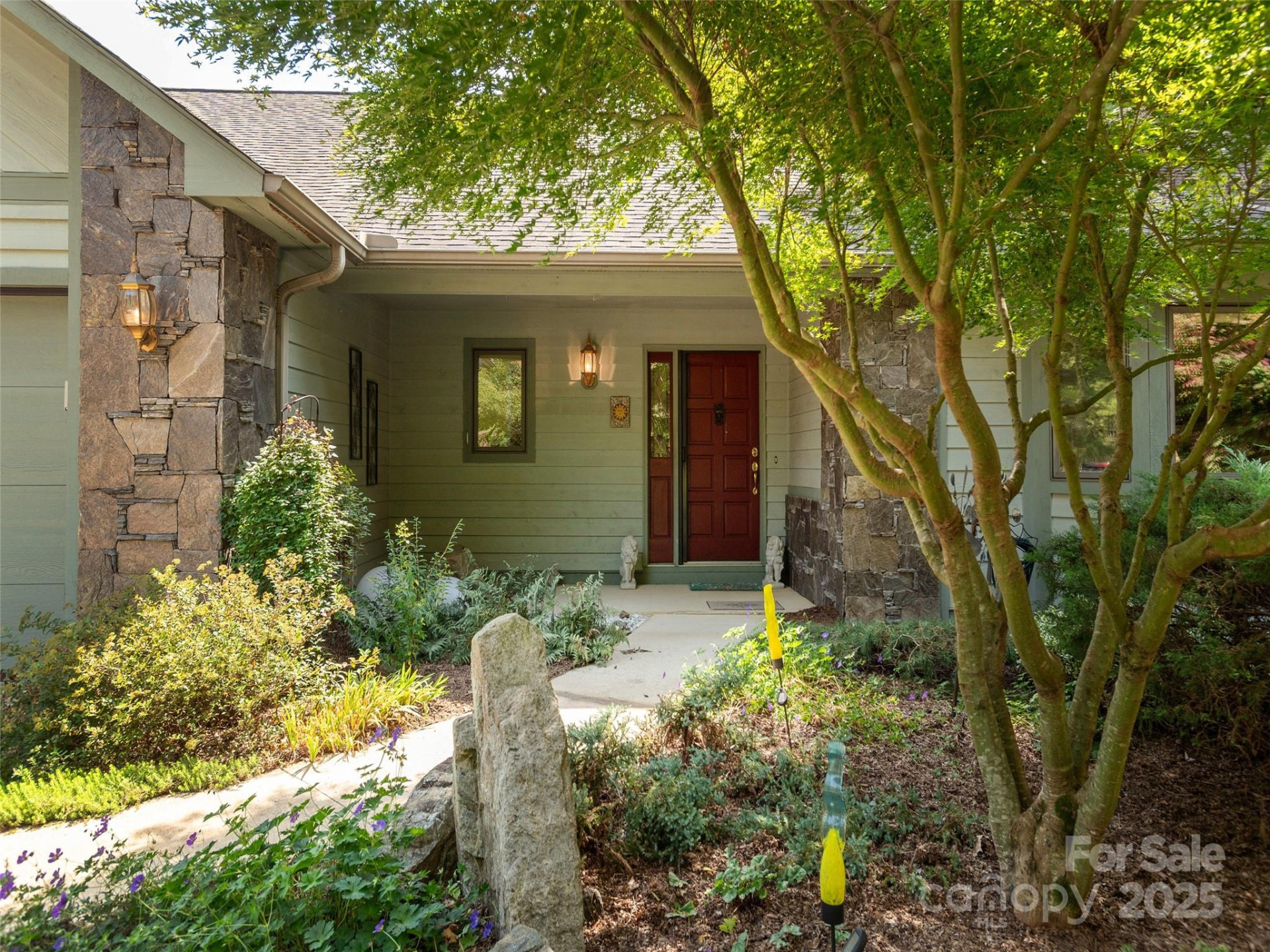 30 Hillcreek Drive - Photo 2