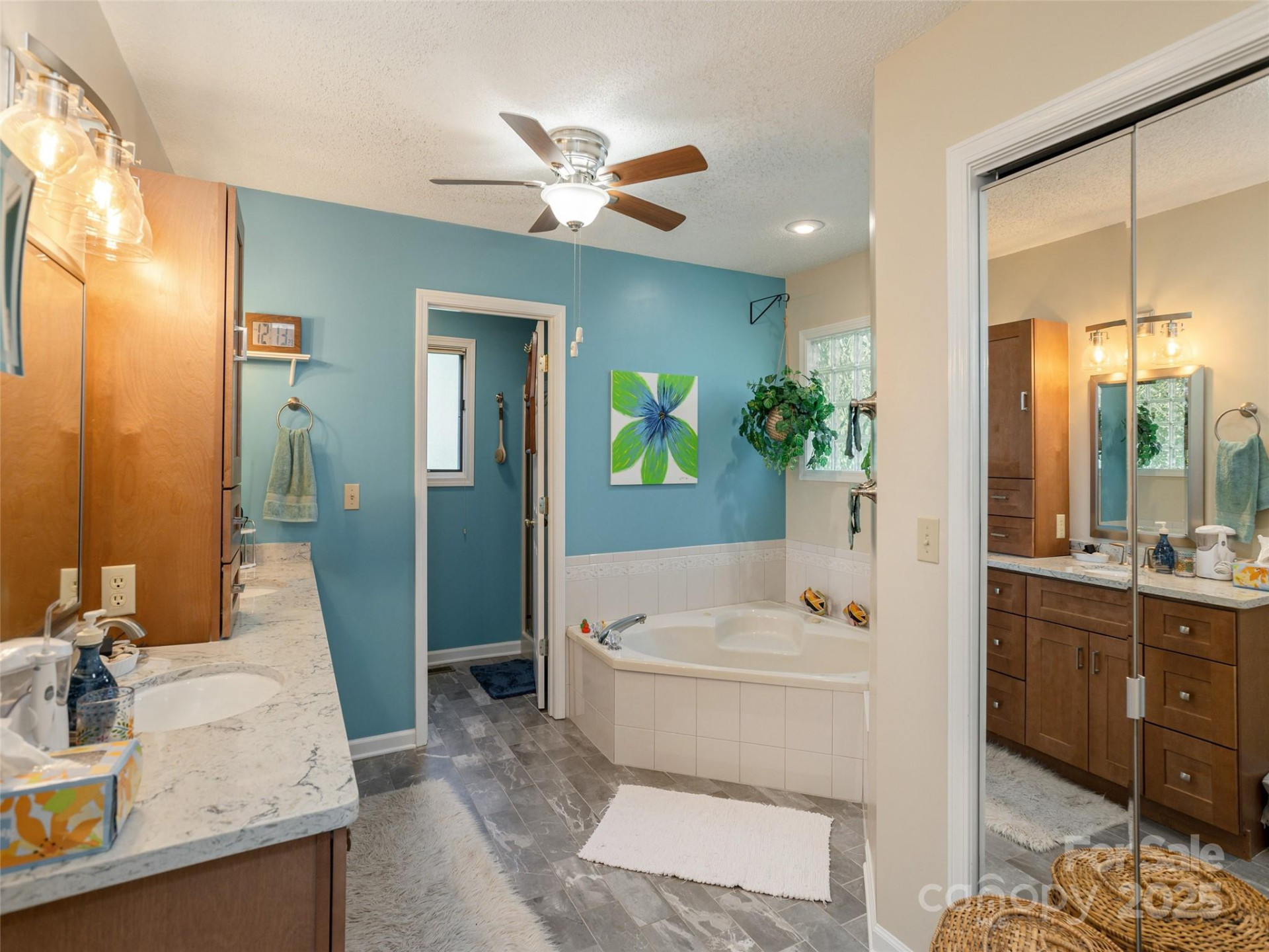 30 Hillcreek Drive - Photo 23