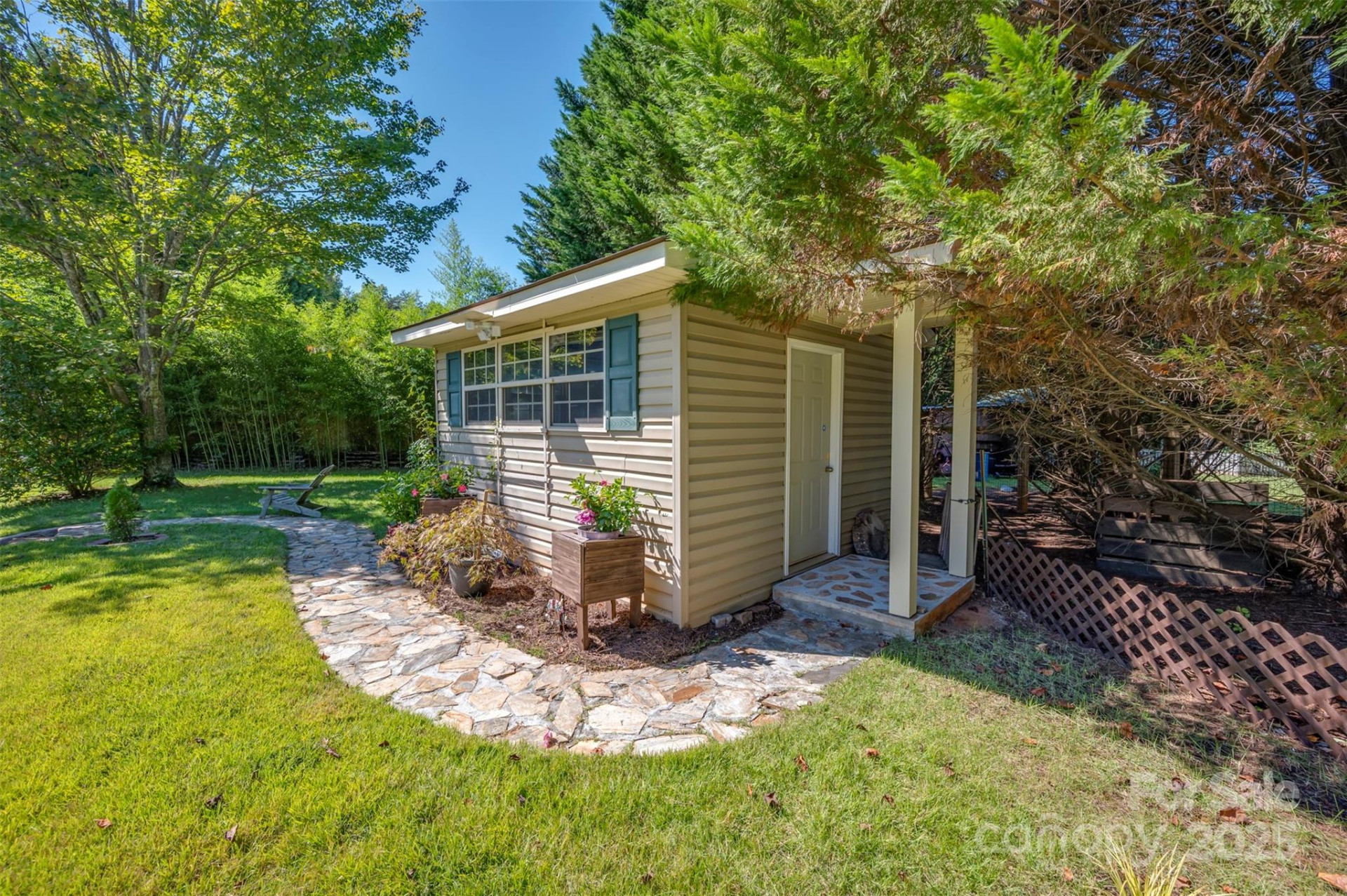 1280 Henderson Road - Photo 24