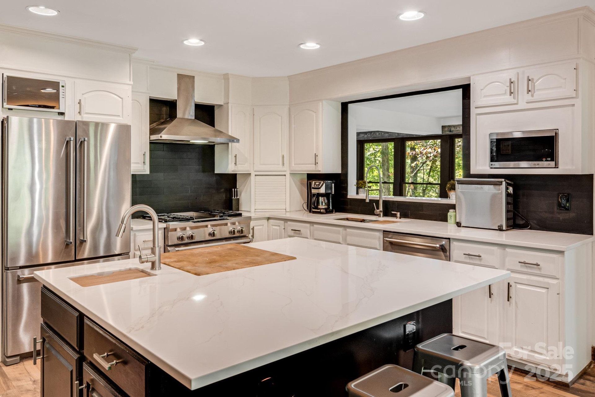 131 Jonadel Court - Photo 15