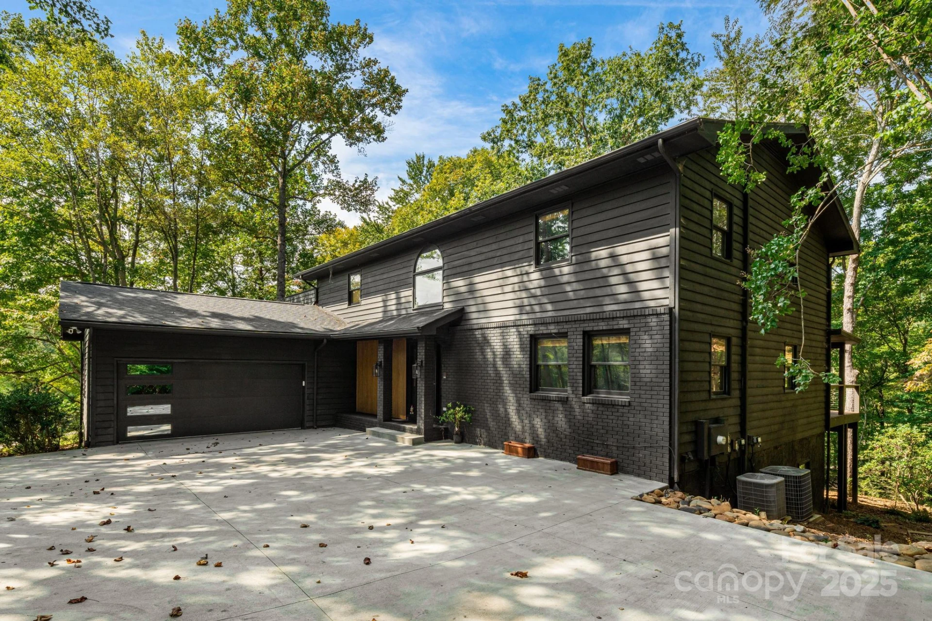 131 Jonadel Court - Photo 4