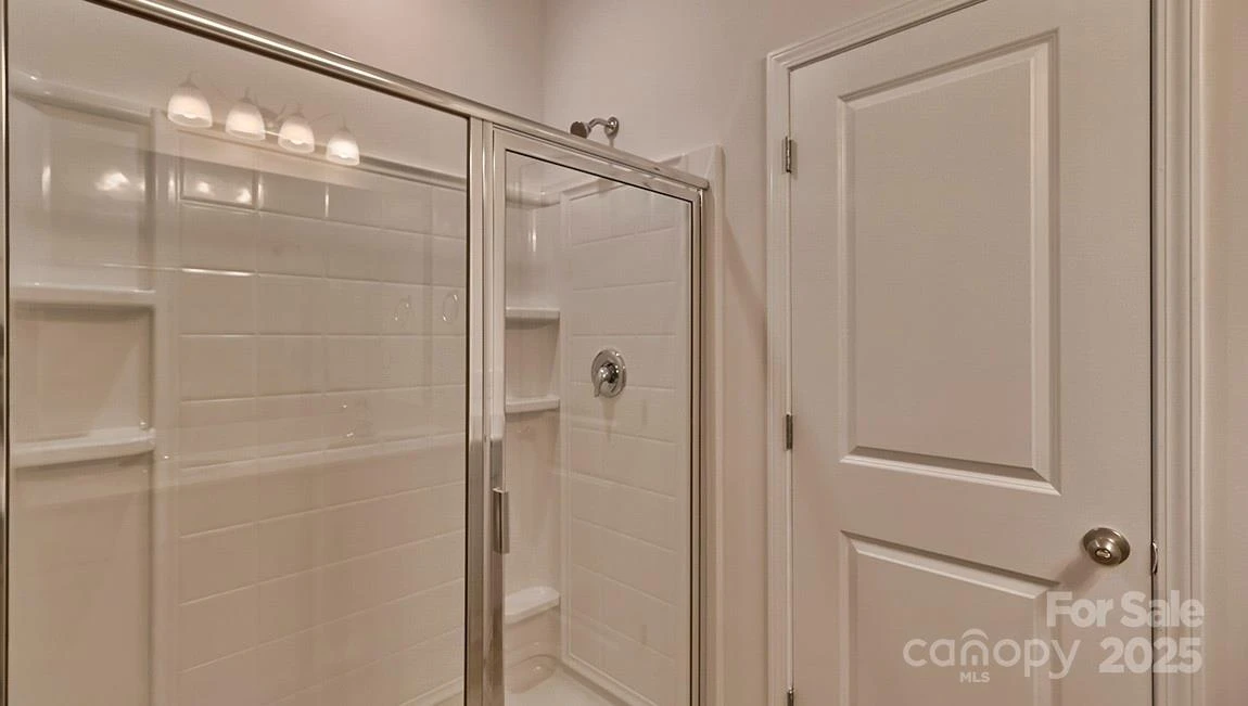 132 Queen Valley Way - Photo 17