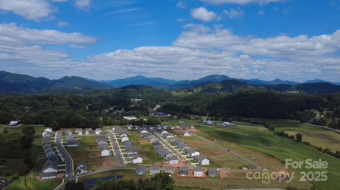 132 Queen Valley Way - Photo 3