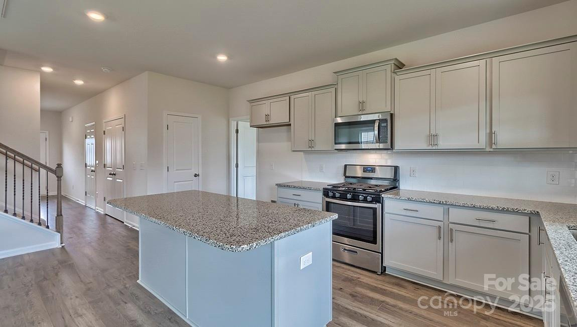 132 Queen Valley Way - Photo 4