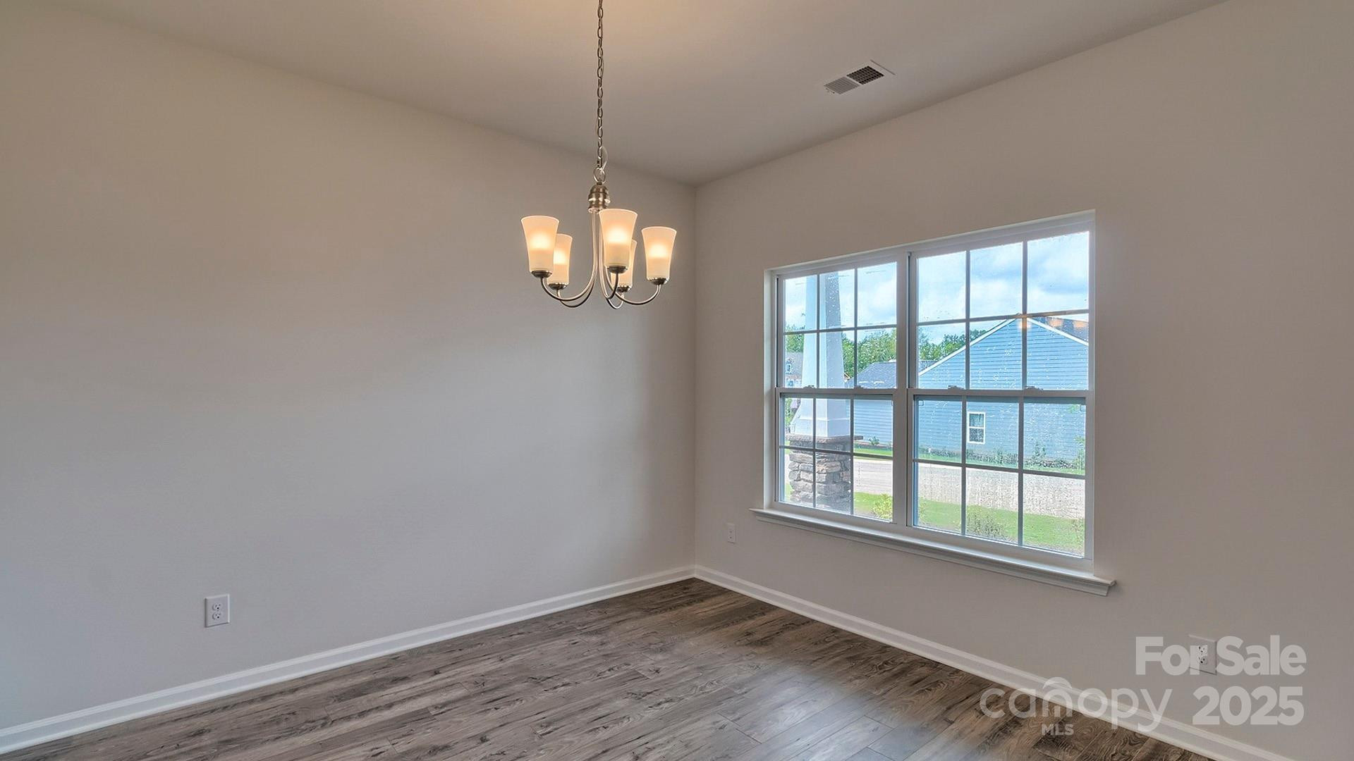 132 Queen Valley Way - Photo 9