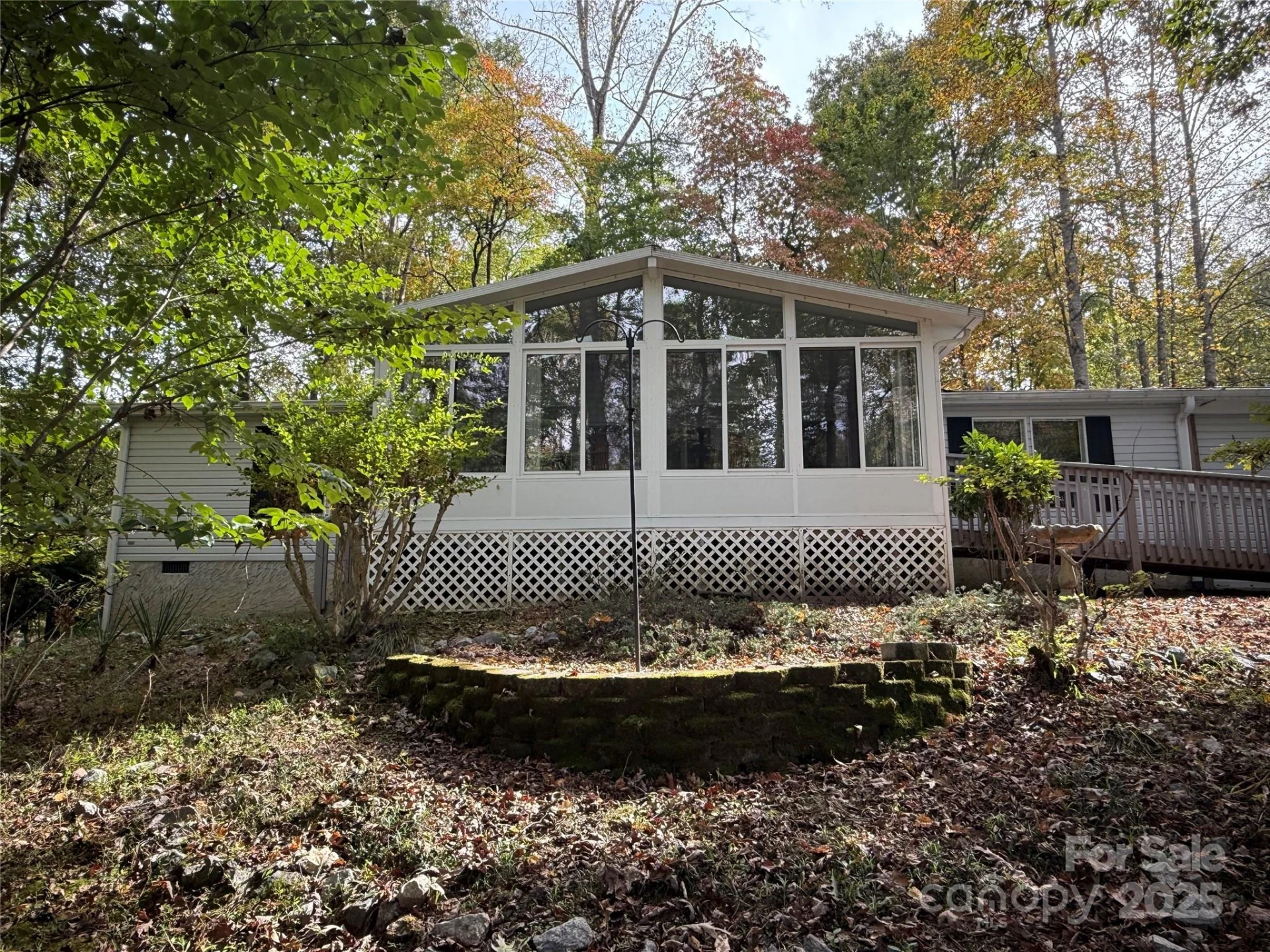 10 Greenwood Acres Drive