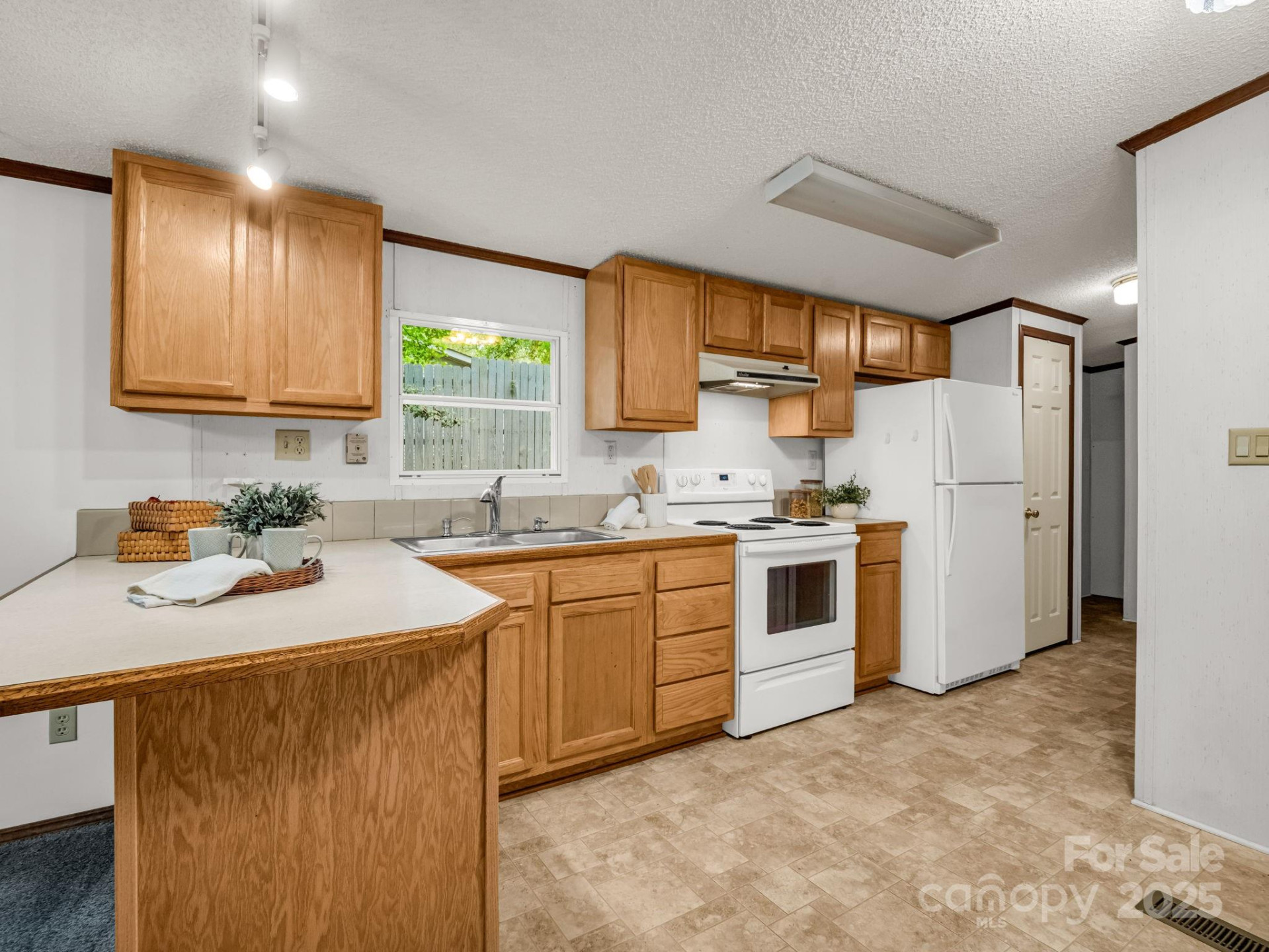 10 Greenwood Acres Drive - Photo 12