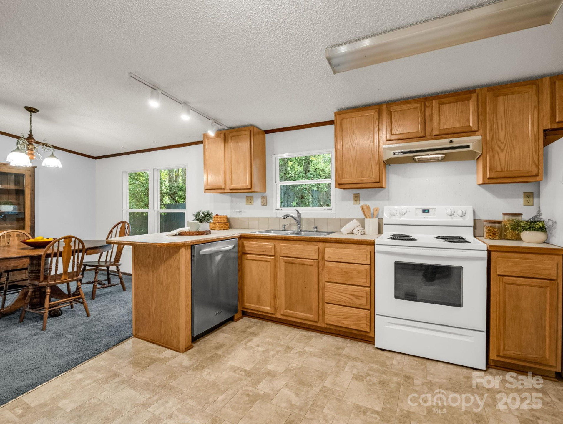 10 Greenwood Acres Drive - Photo 13