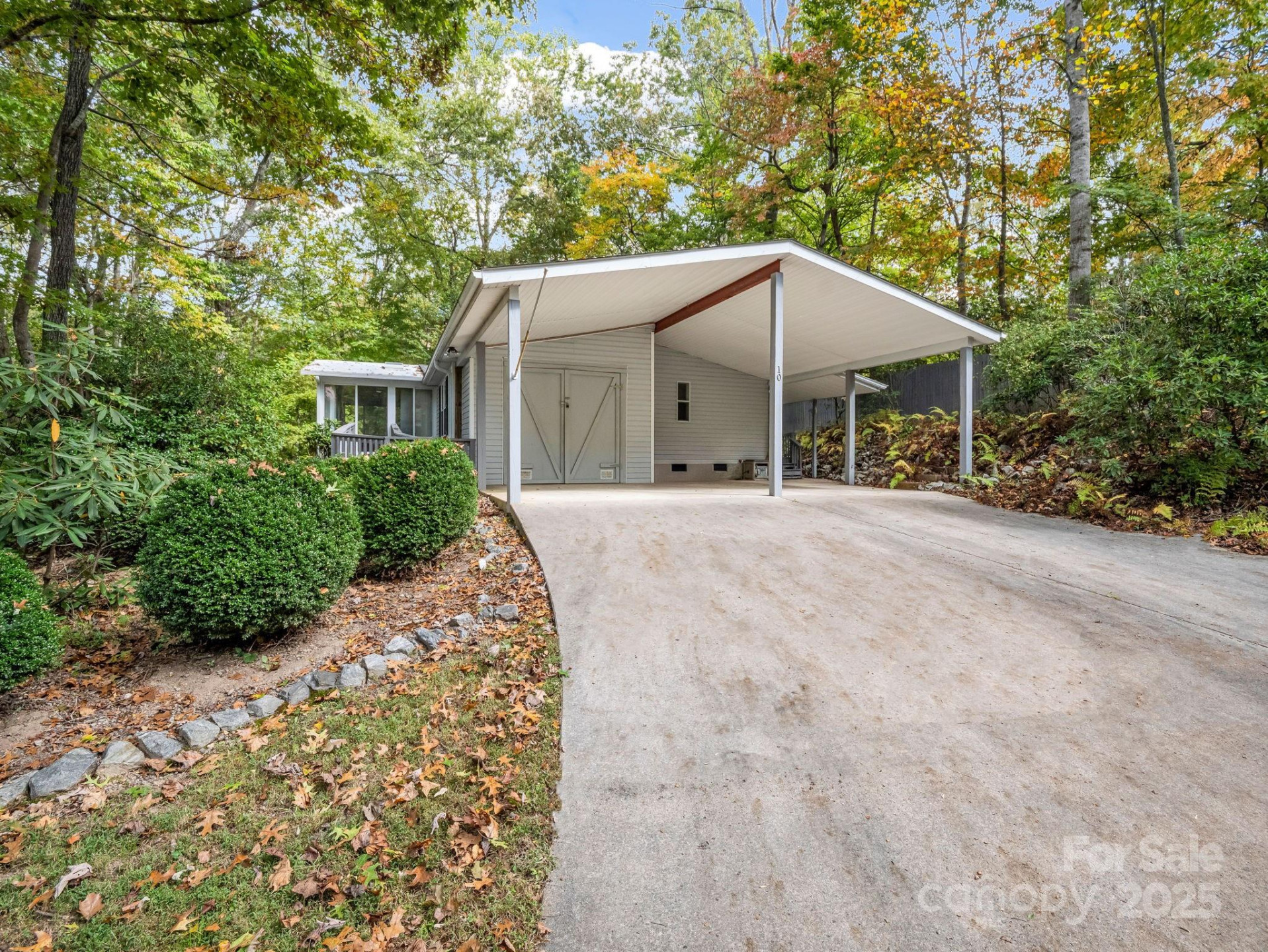 10 Greenwood Acres Drive - Photo 32