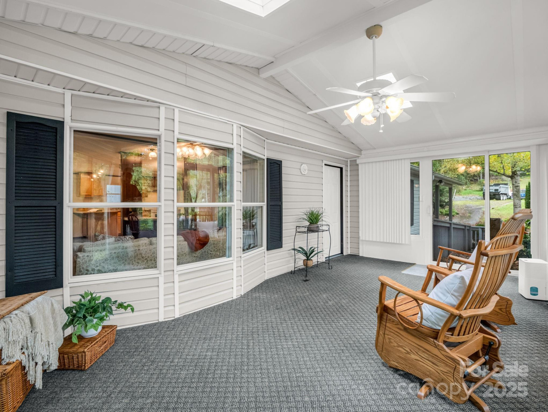 10 Greenwood Acres Drive - Photo 5