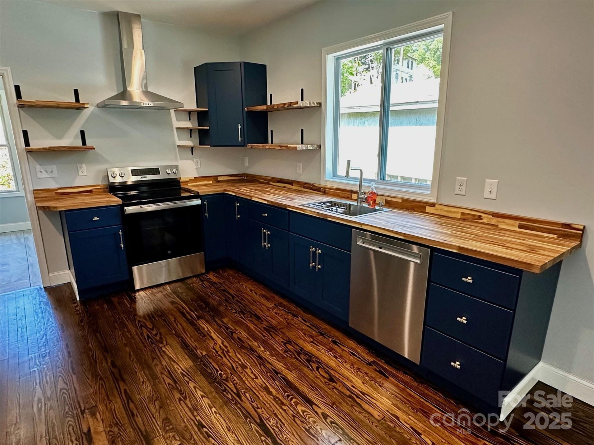 11 Martel Lane - Photo 4