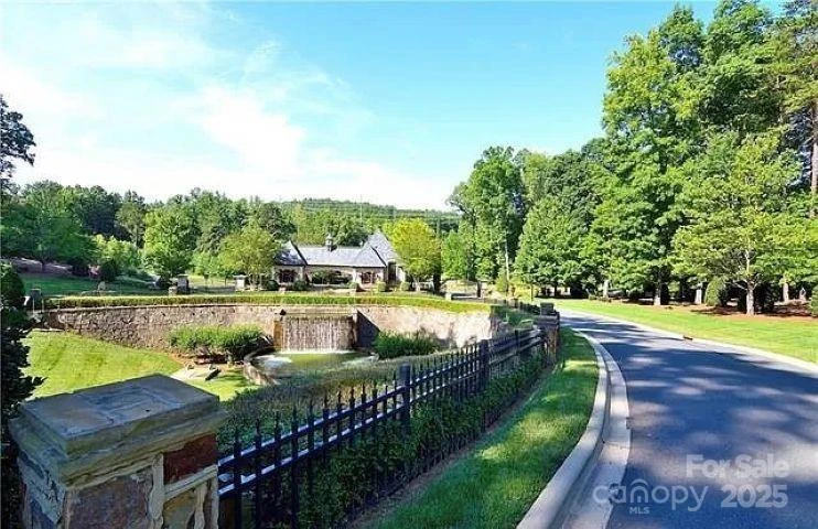 3213 Lake Pointe Drive - Photo 2