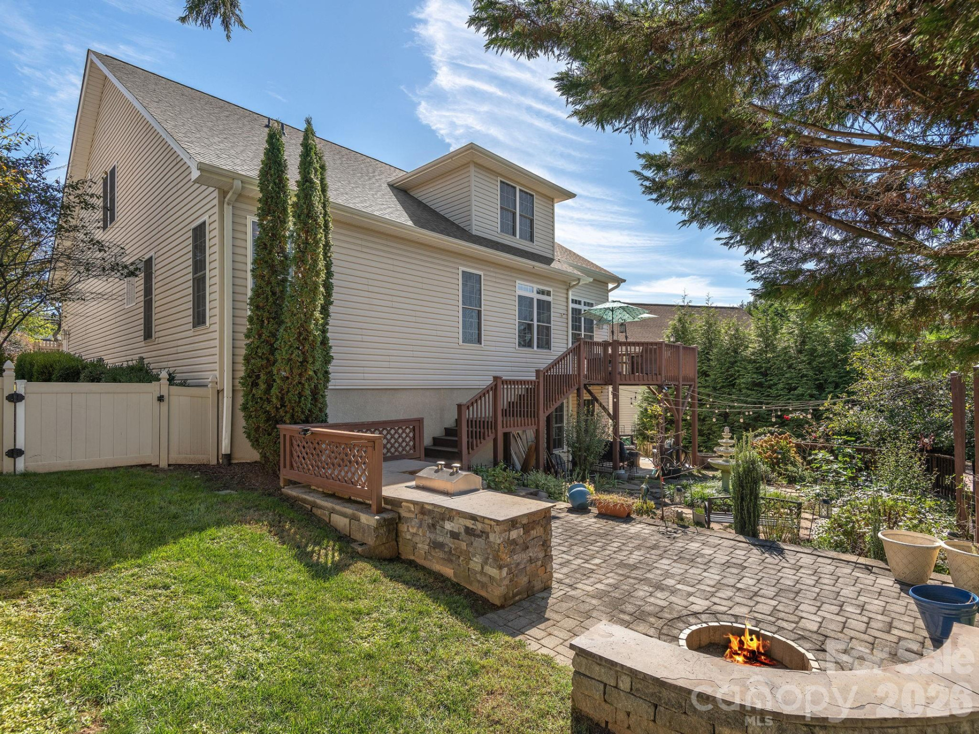 95 Driftstone Circle - Photo 2