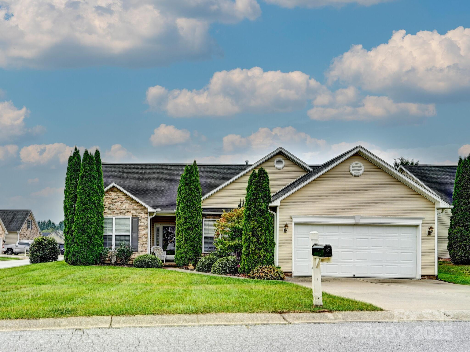 19 Pamlico Road - Photo 2