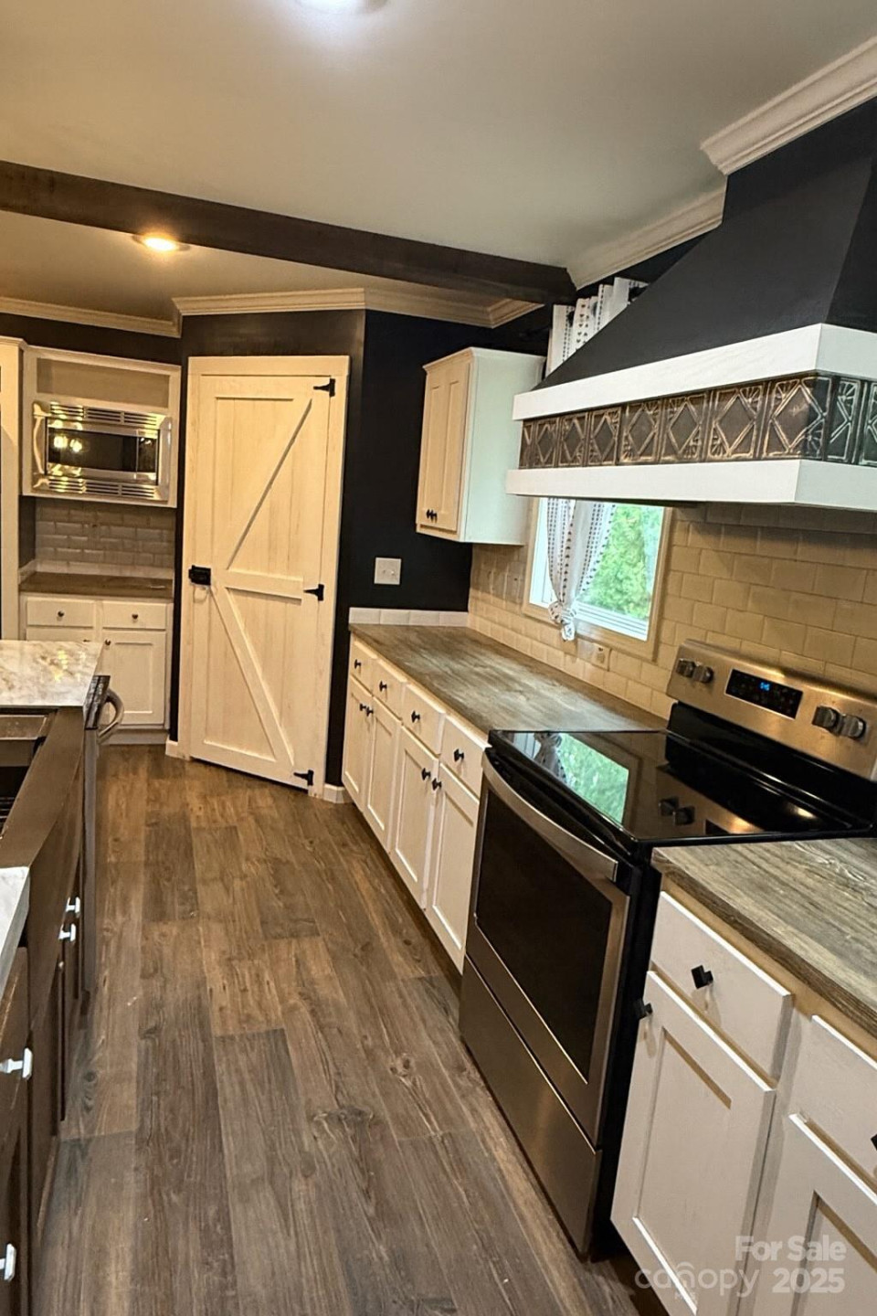 824 Dillsboro Road - Photo 2