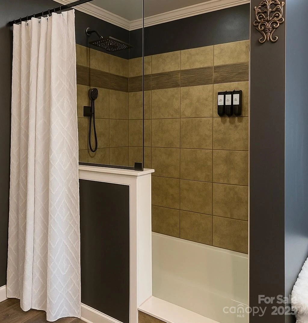 824 Dillsboro Road - Photo 13