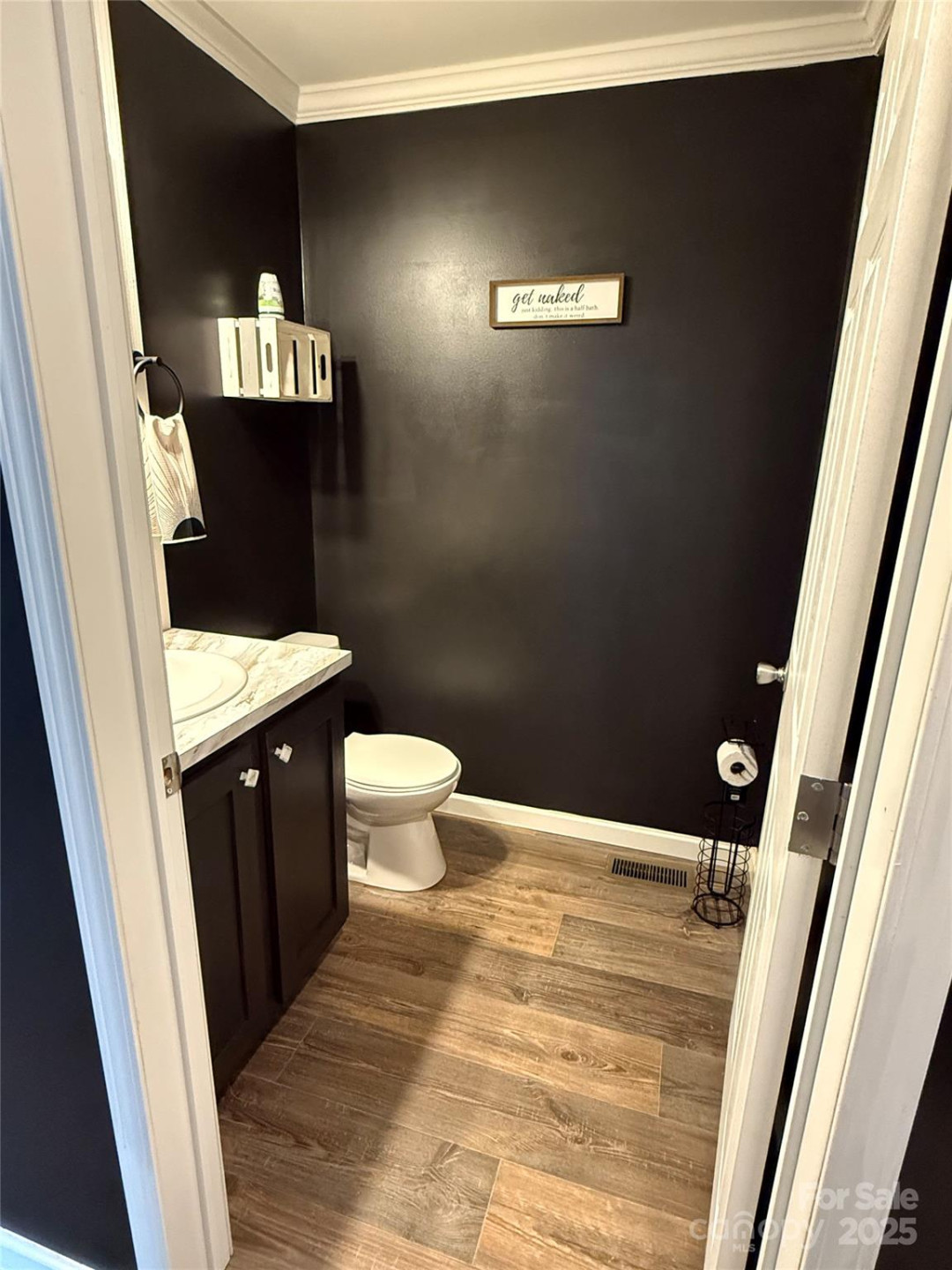 824 Dillsboro Road - Photo 17