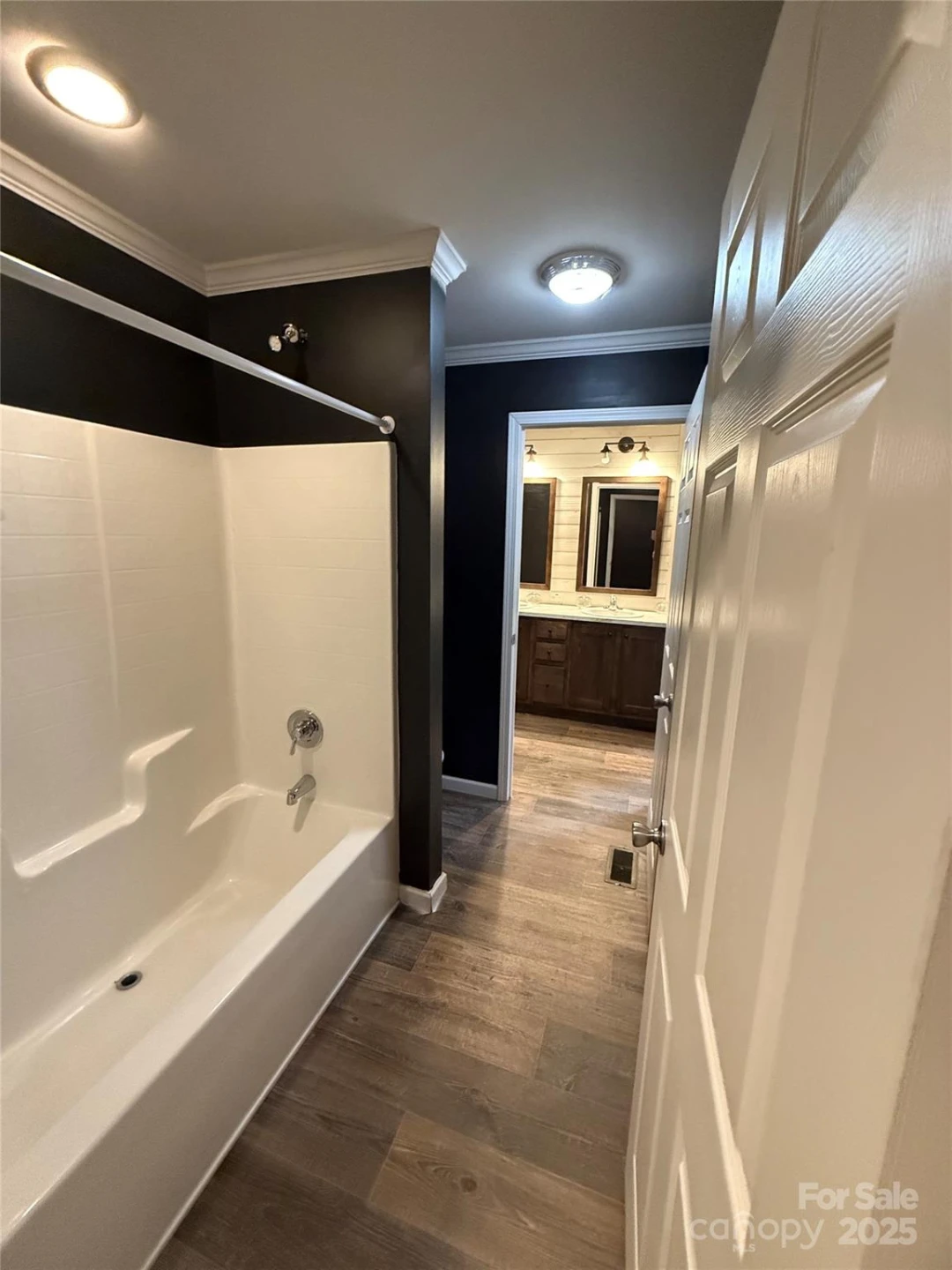 824 Dillsboro Road - Photo 18
