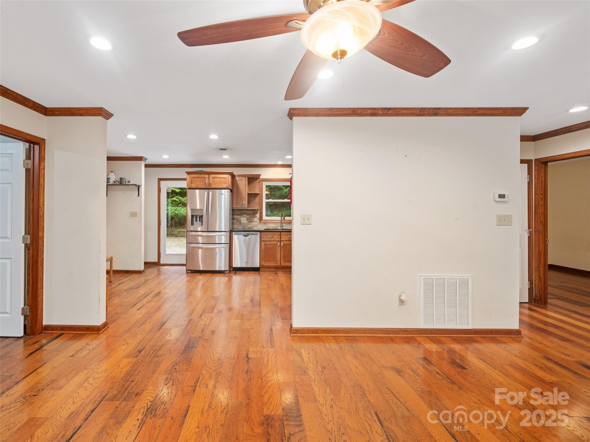 158 Dover Lane - Photo 5