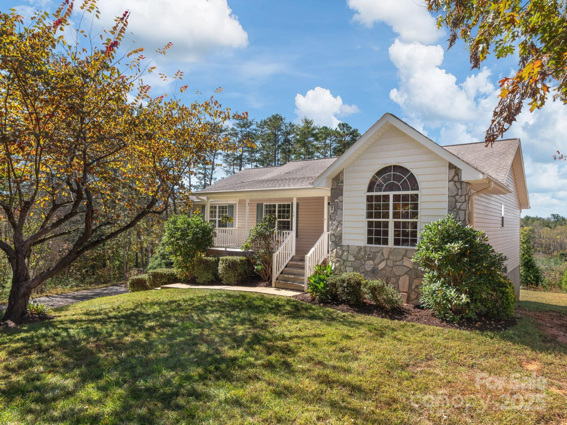 74 Red Maple Drive - Photo 2