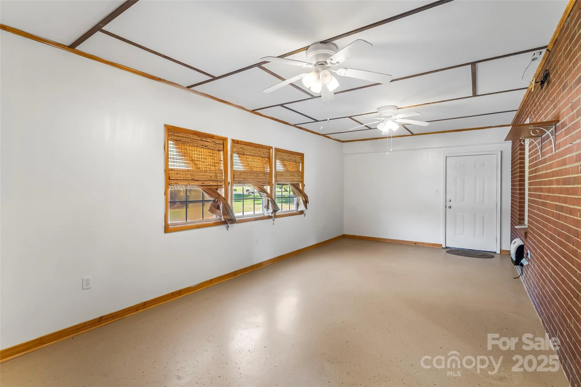 5325 US 70 Highway - Photo 11