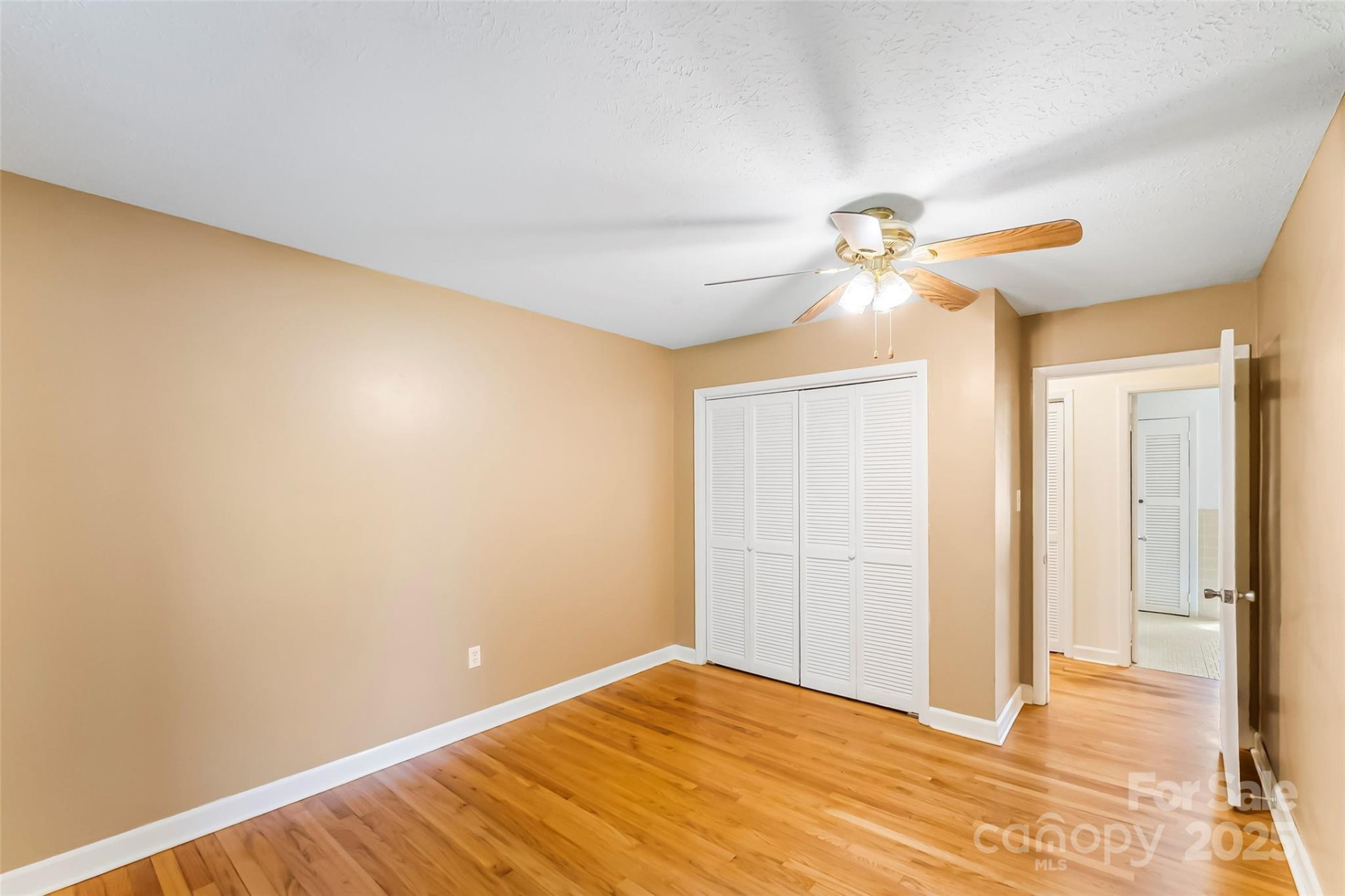 5325 US 70 Highway - Photo 13