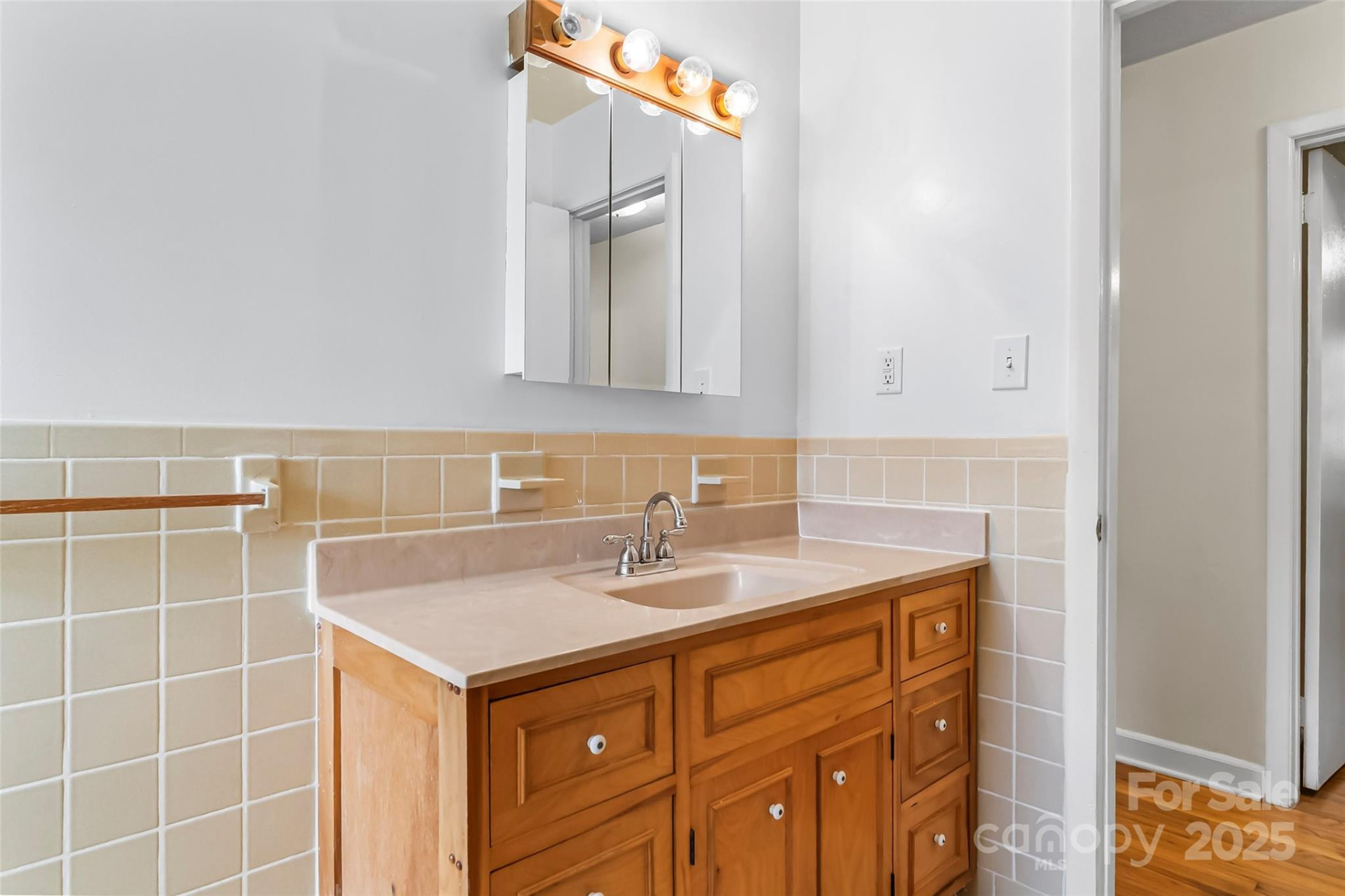 5325 US 70 Highway - Photo 16