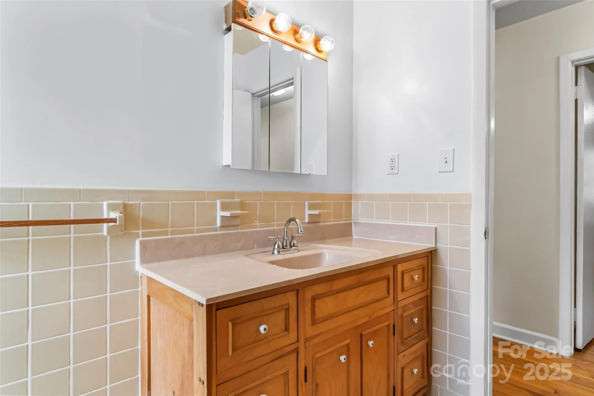 5325 US 70 Highway - Photo 16