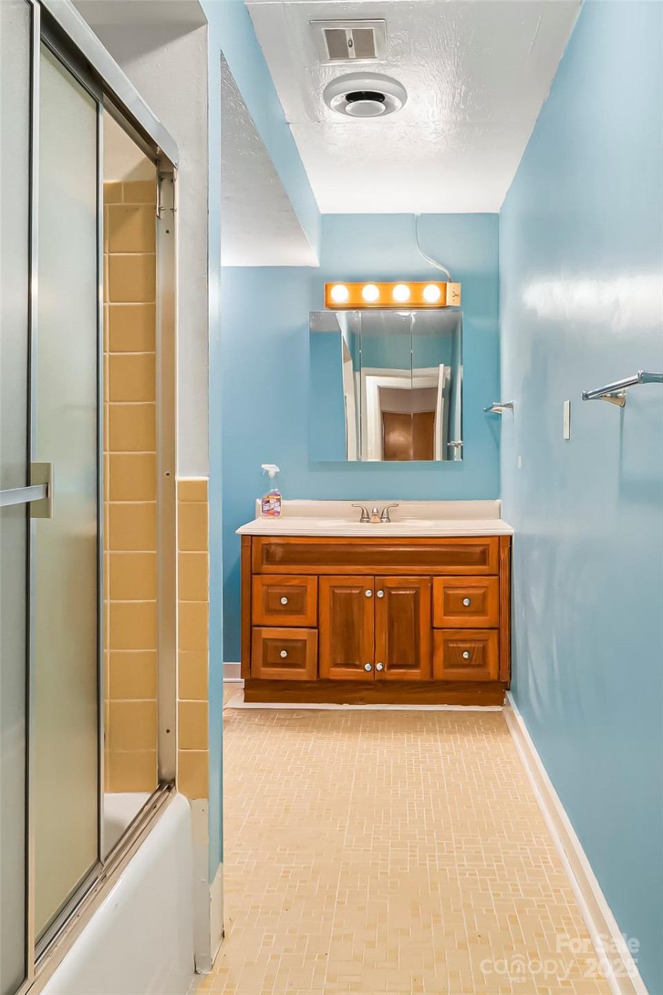 5325 US 70 Highway - Photo 24