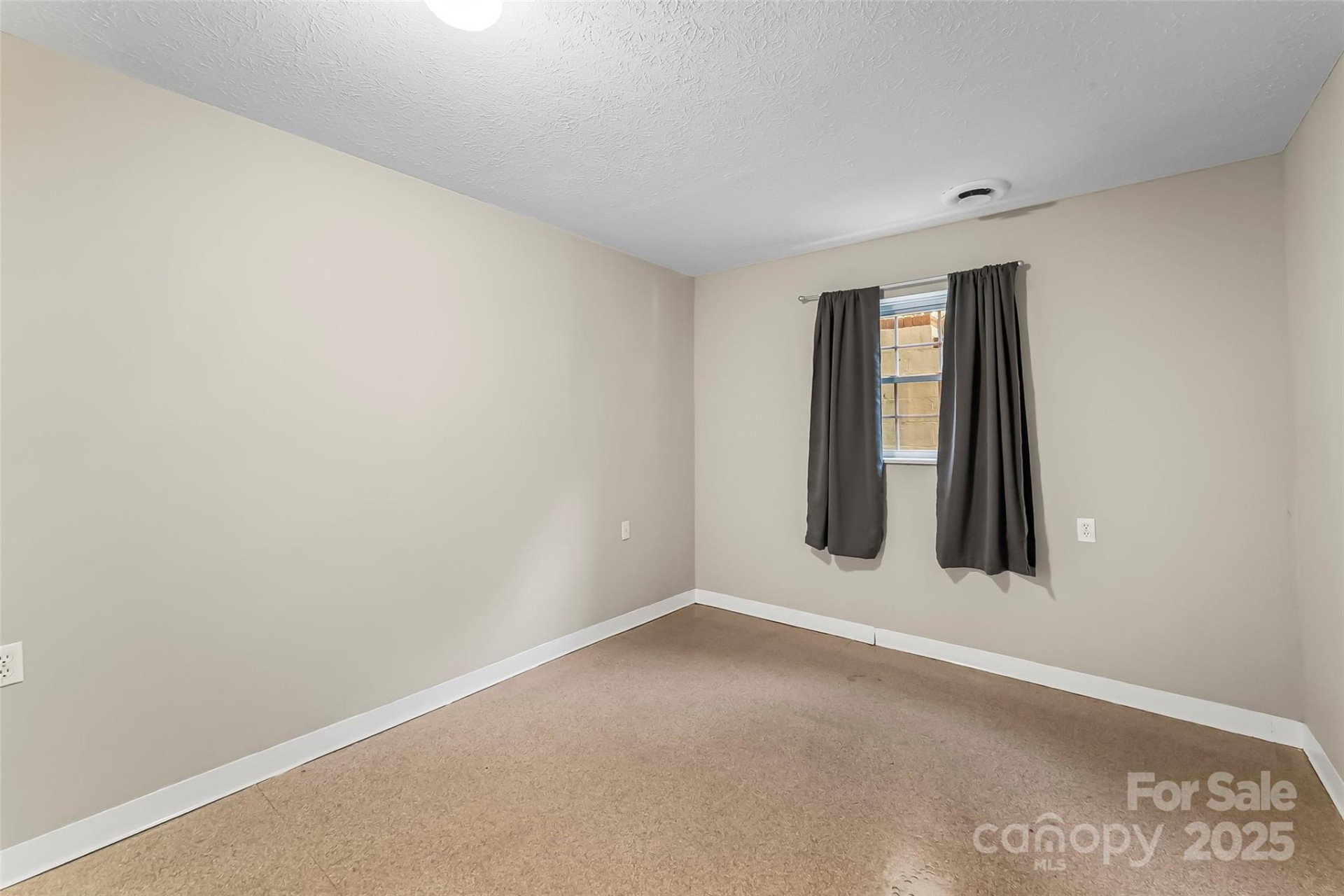 5325 US 70 Highway - Photo 28